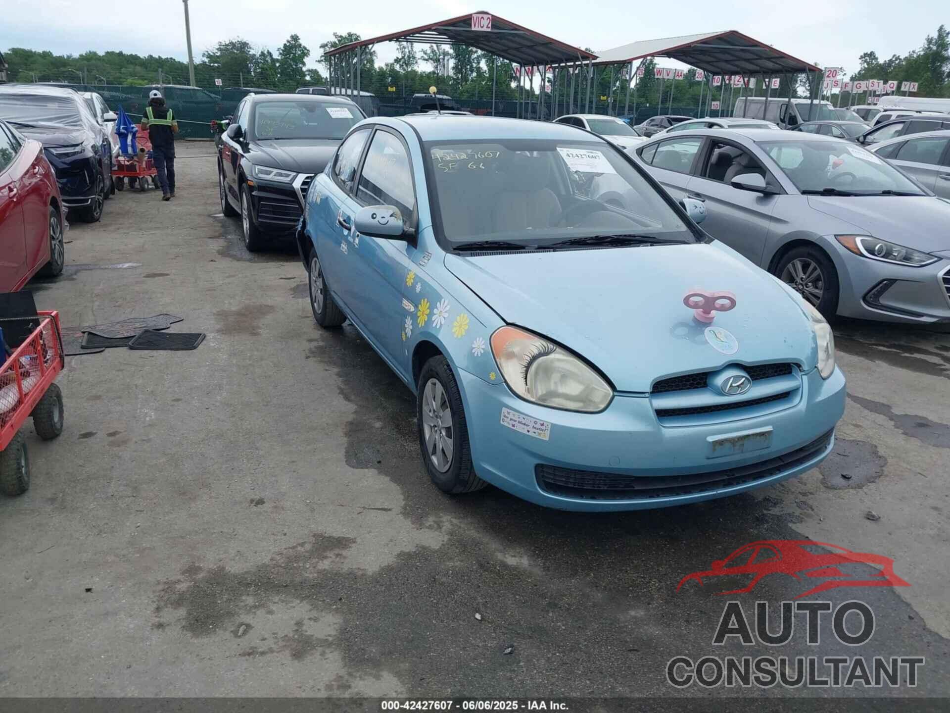 HYUNDAI ACCENT 2011 - KMHCM3AC9BU187600