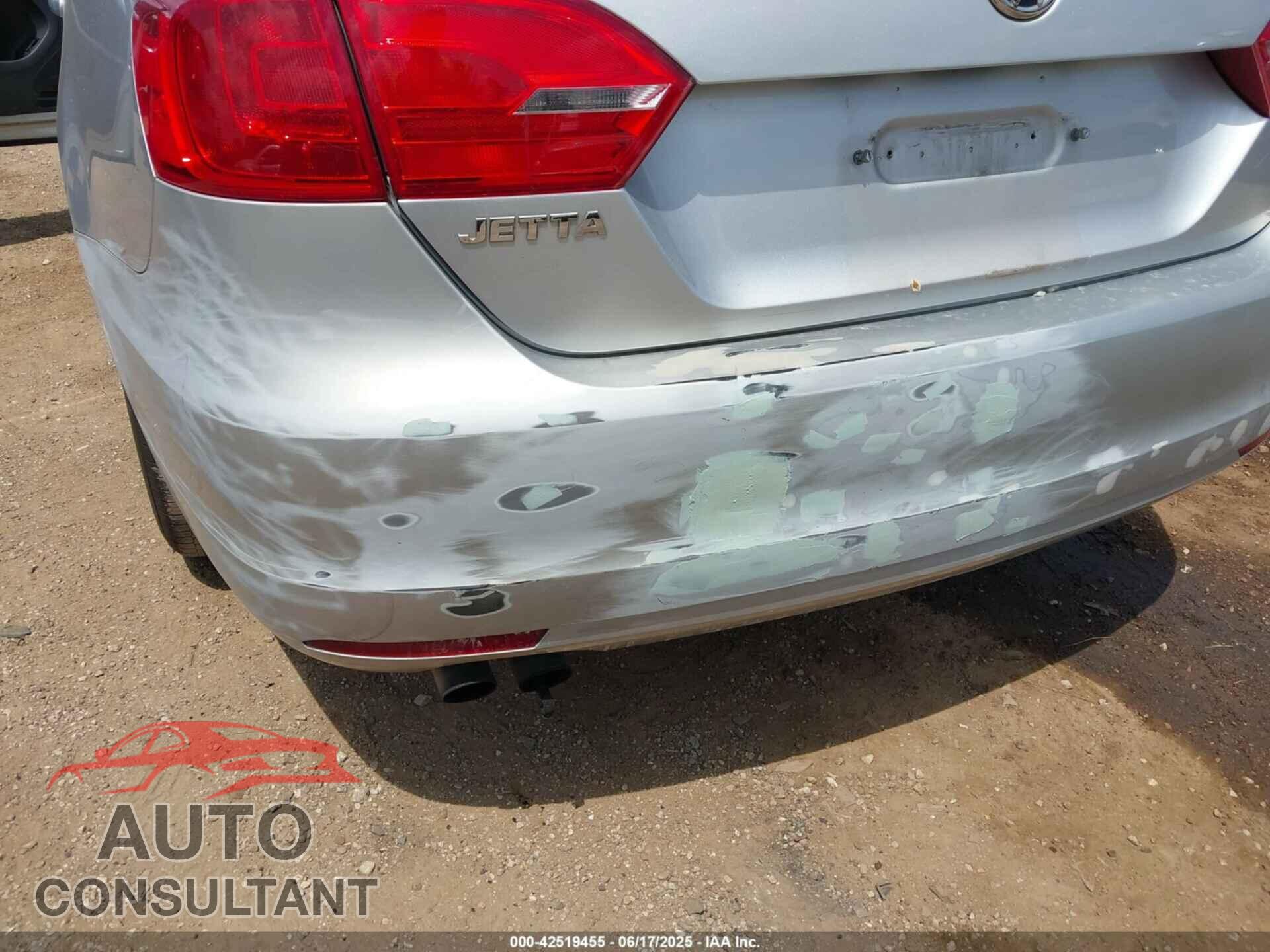 VOLKSWAGEN JETTA 2014 - 3VWD17AJ8EM214802