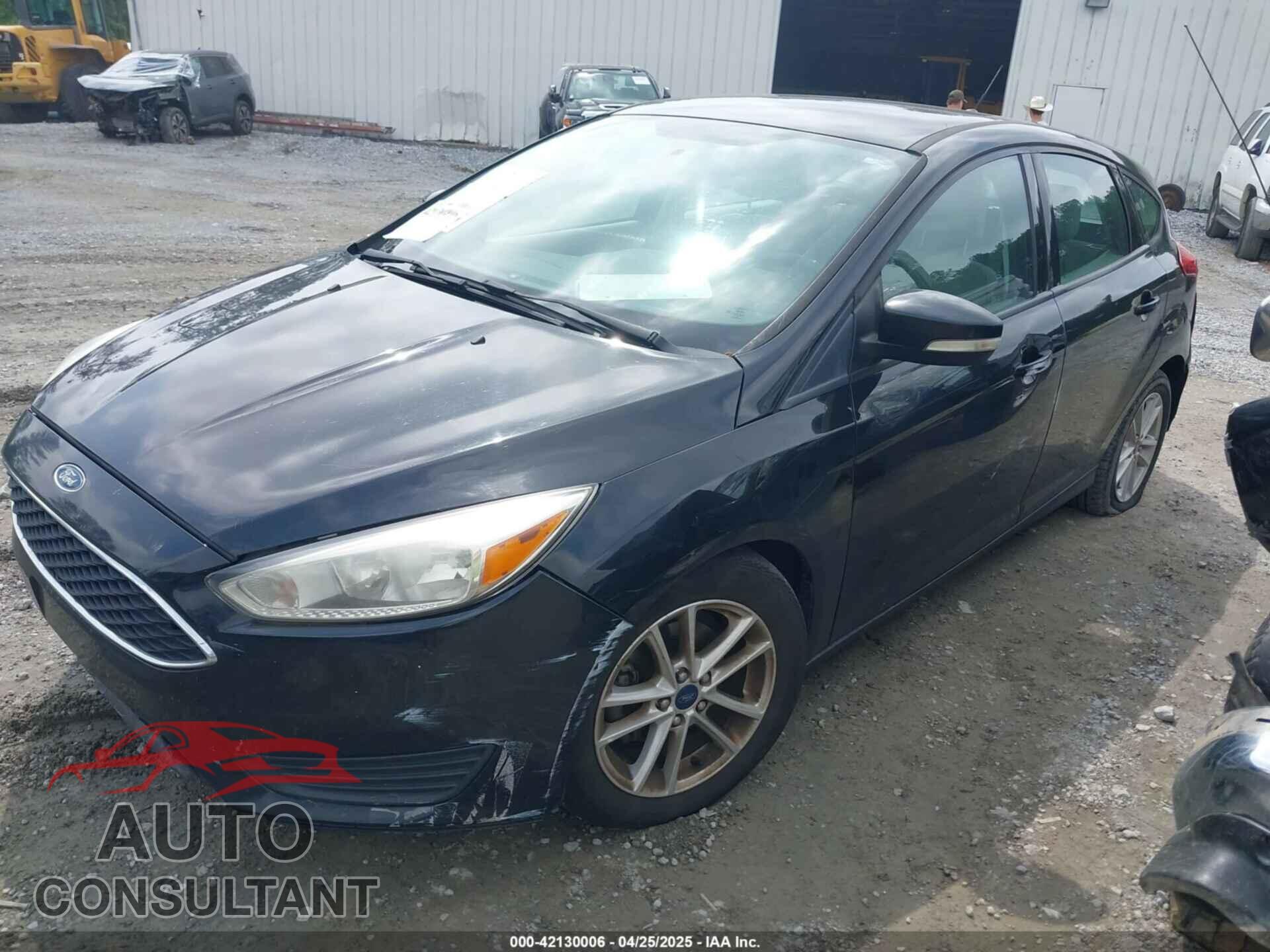 FORD FOCUS 2015 - 1FADP3K29FL381552