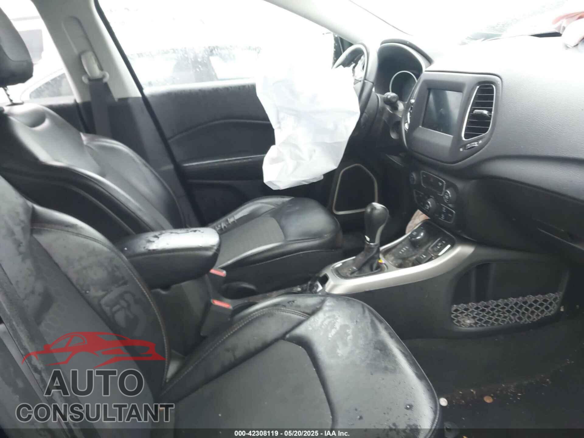 JEEP COMPASS 2018 - 3C4NJDBB9JT480133