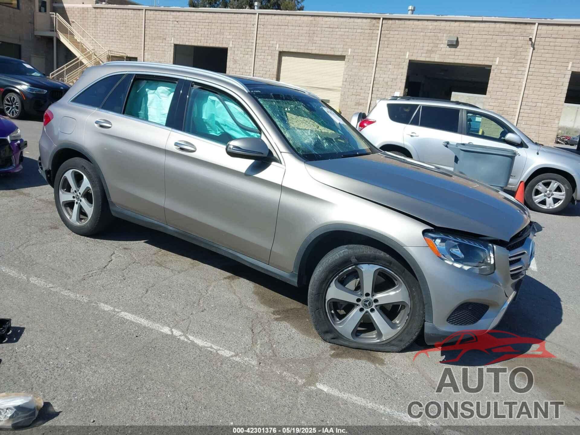 MERCEDES-BENZ GLC 300 2019 - WDC0G4KB9KF606523