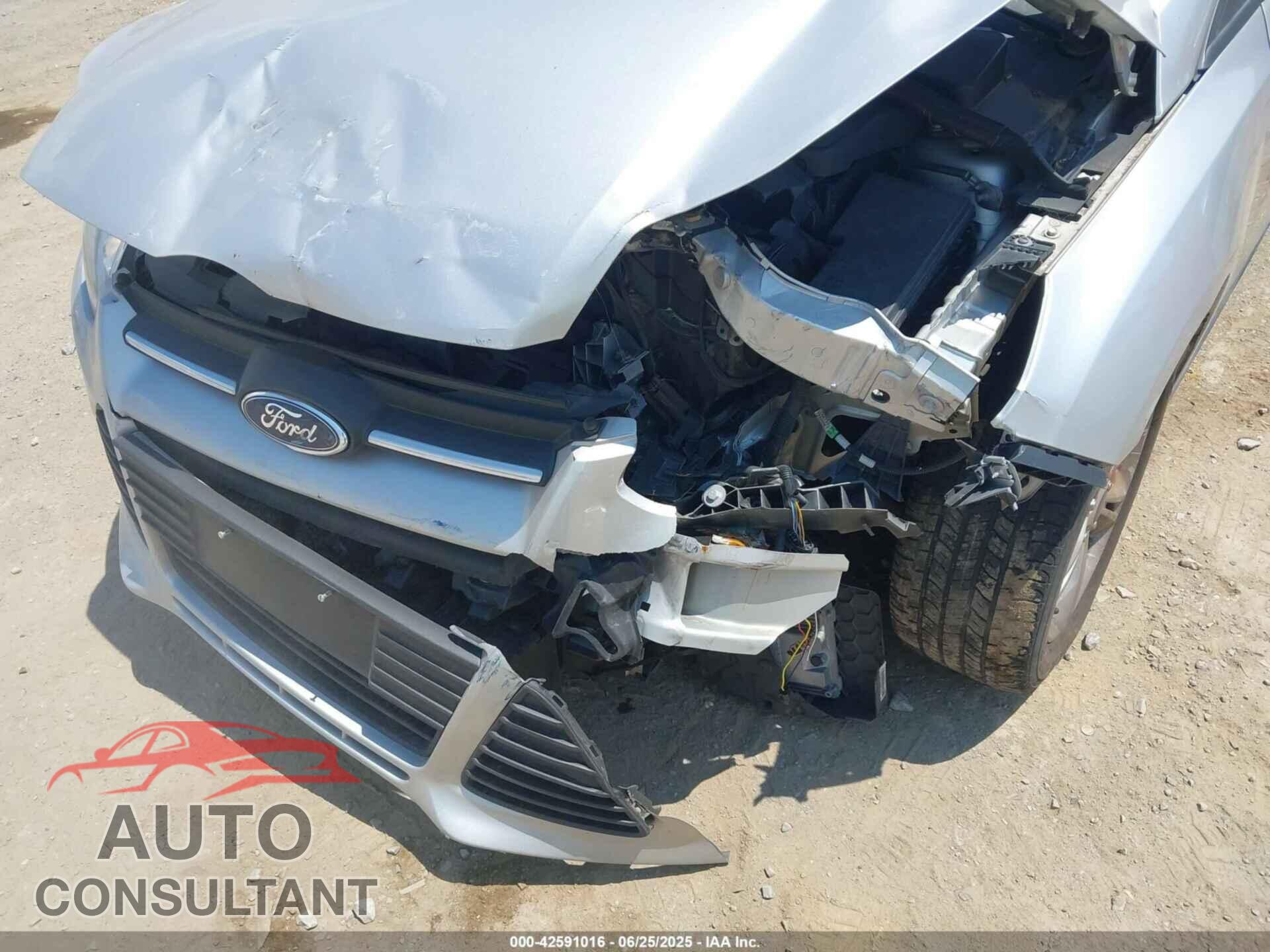 FORD FOCUS 2014 - 1FADP3K21EL447588