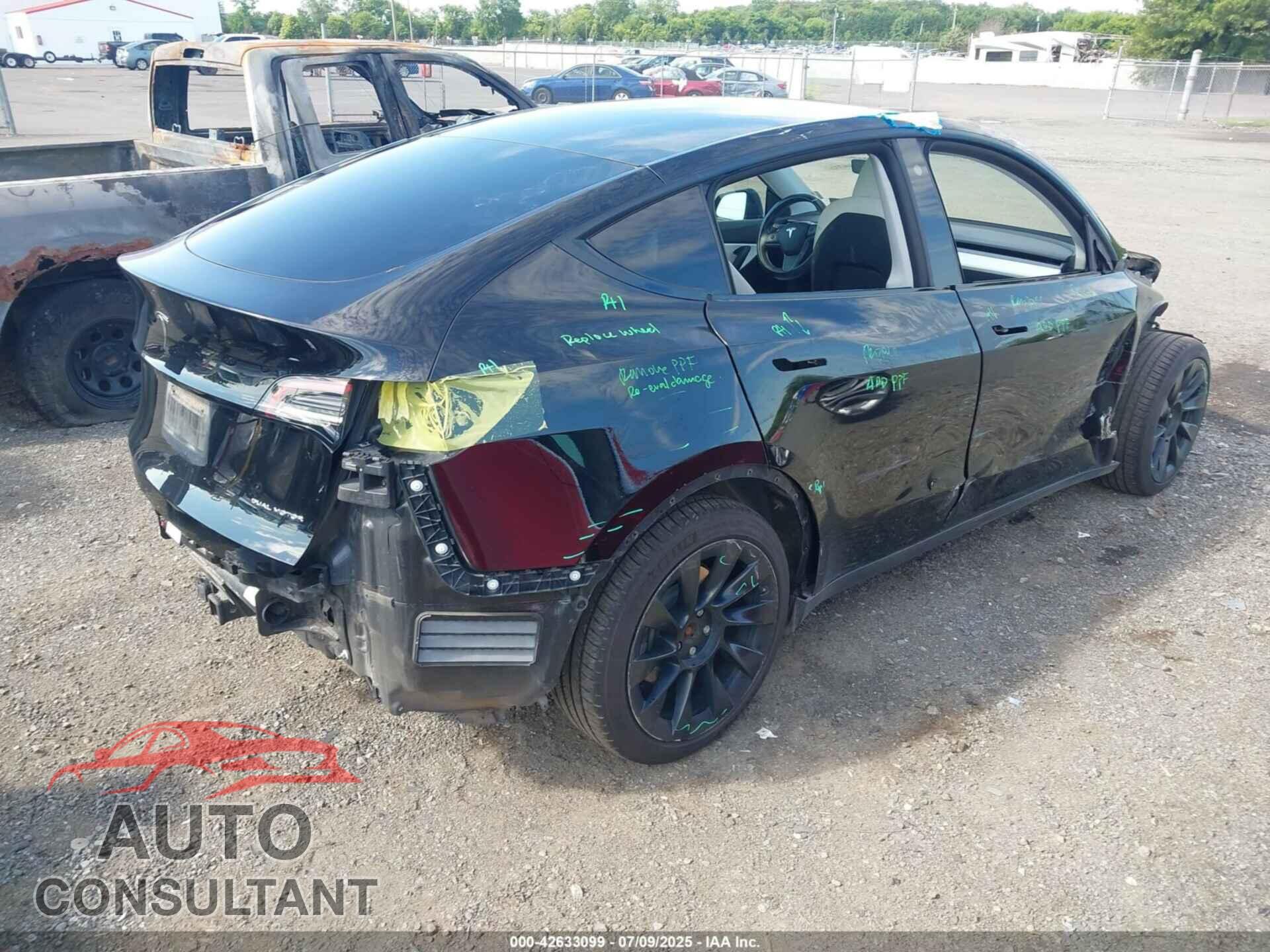 TESLA MODEL Y 2021 - 5YJYGDEEXMF085334