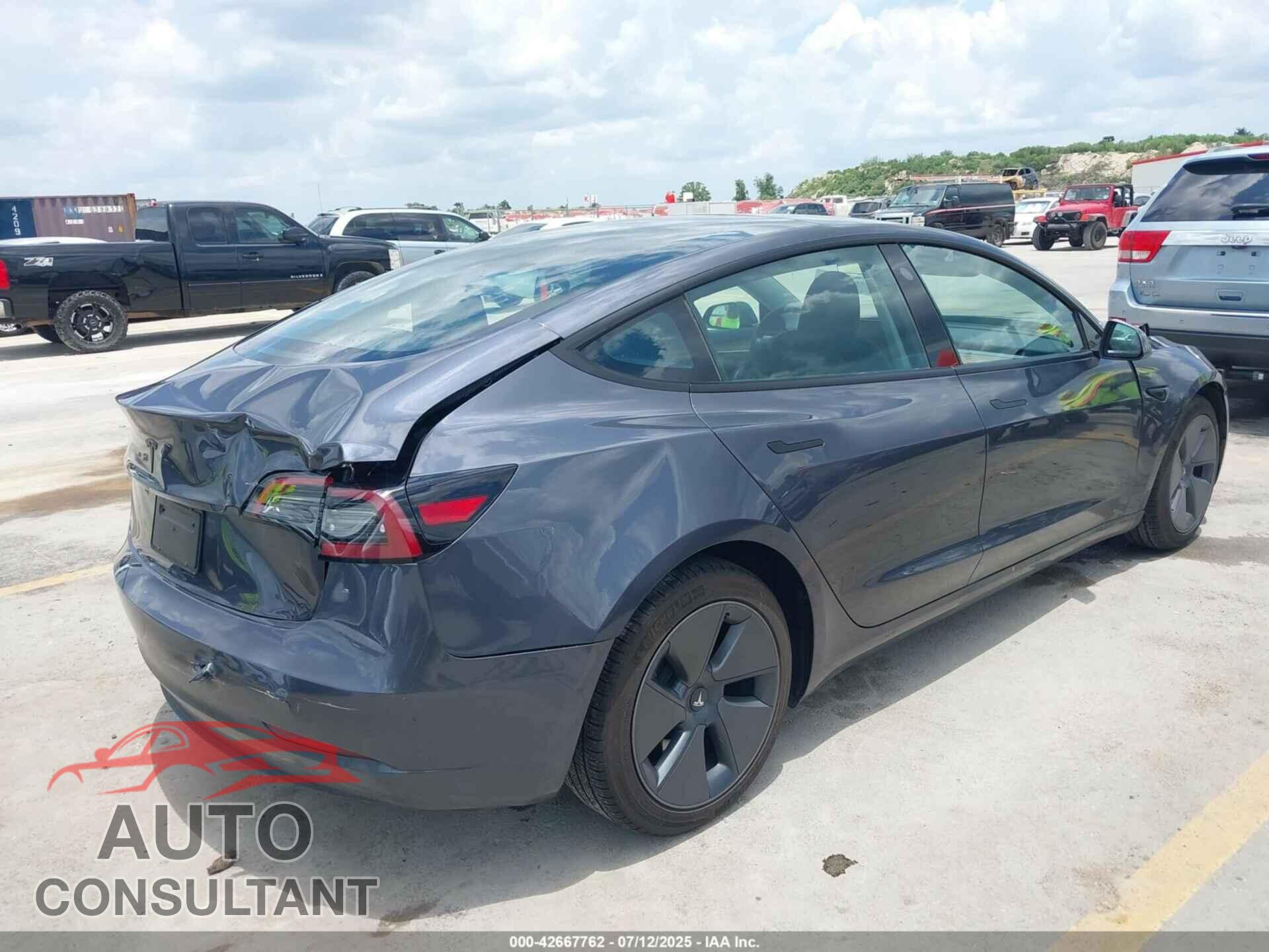 TESLA MODEL 3 2023 - 5YJ3E1EA3PF668182