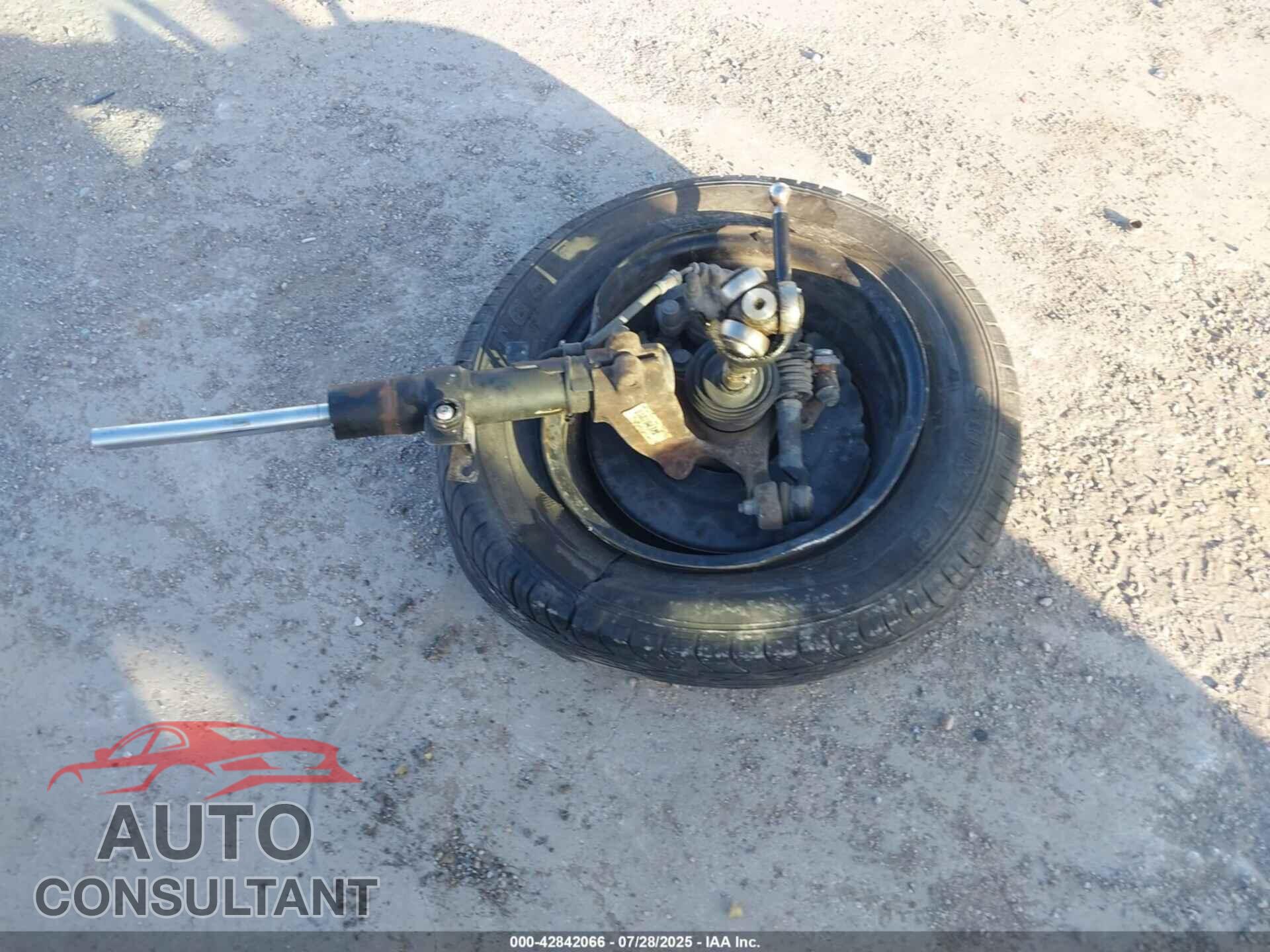 FORD FOCUS 2018 - 1FADP3E29JL311893