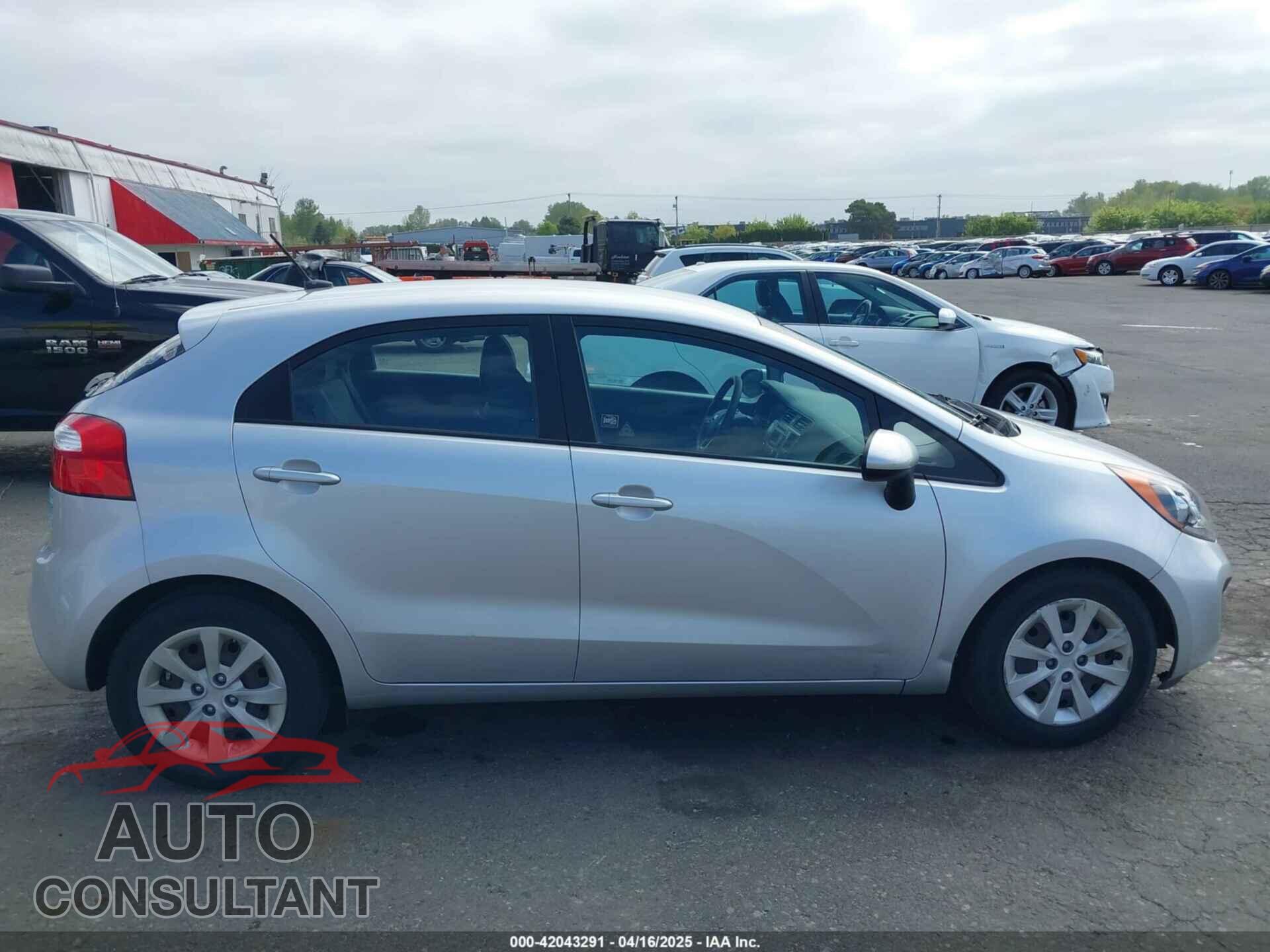 KIA RIO 2014 - KNADM5A38E6410705