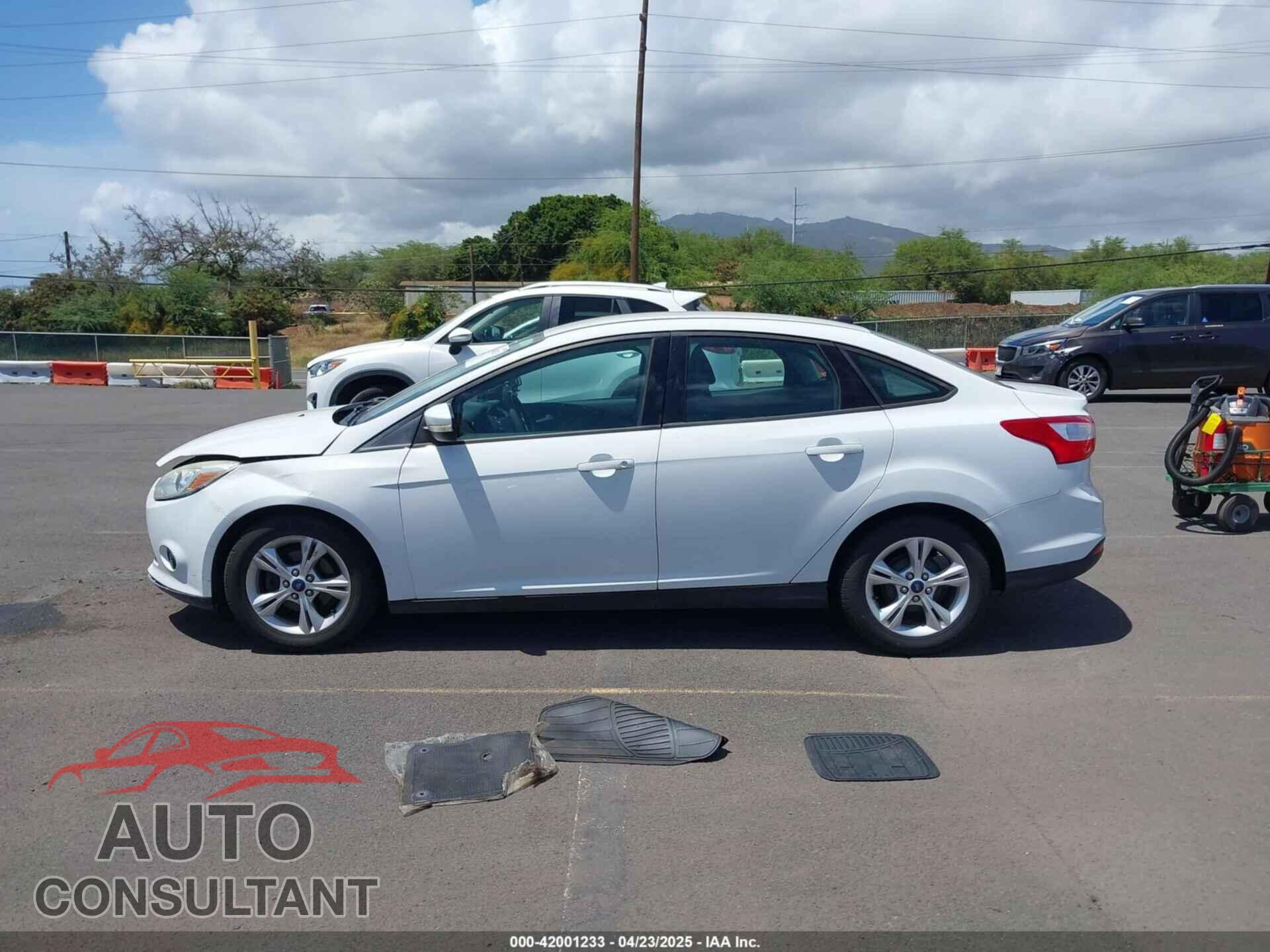 FORD FOCUS 2013 - 1FADP3F21DL247139