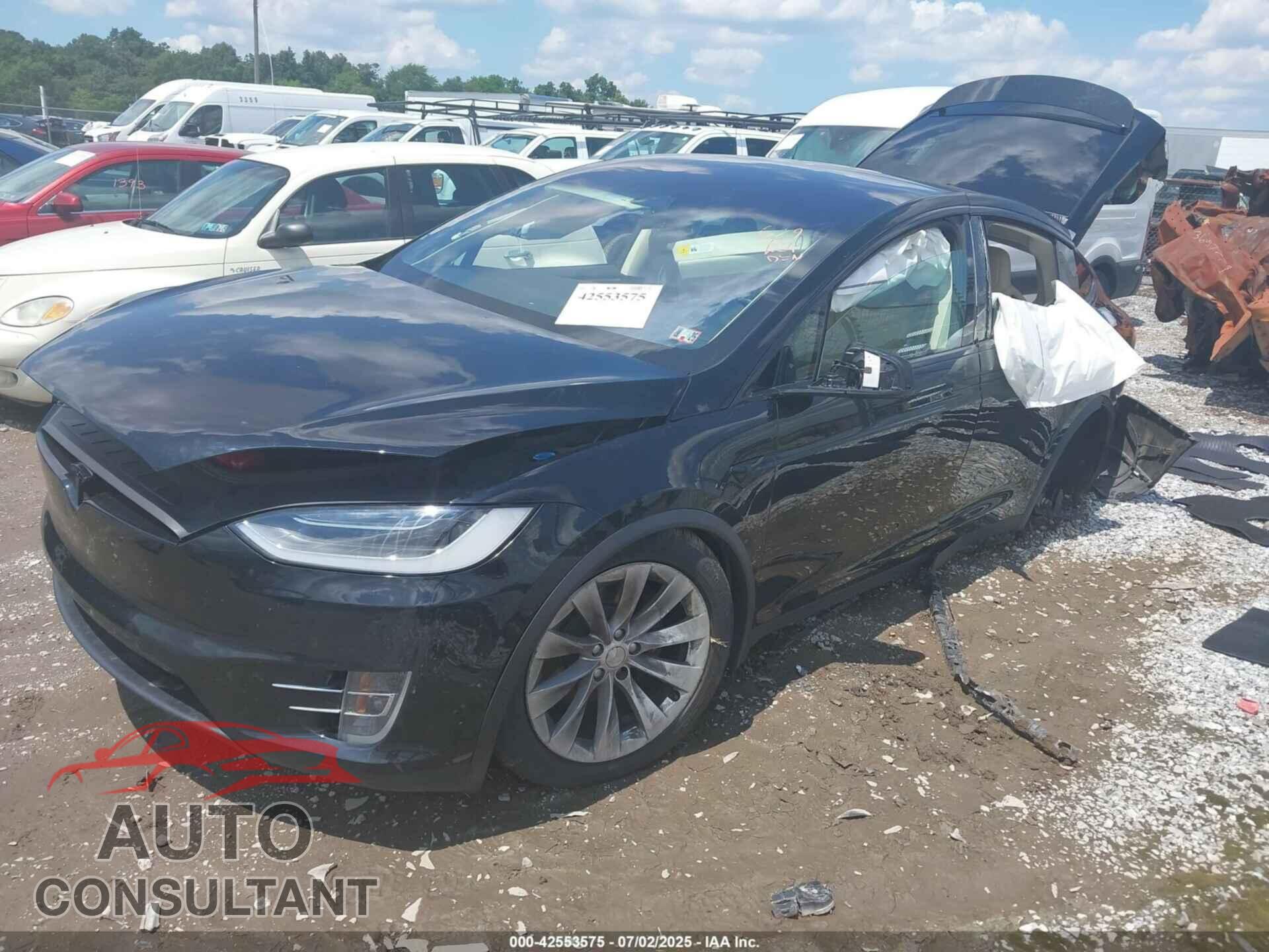 TESLA MODEL X 2017 - 5YJXCAE28HF056285
