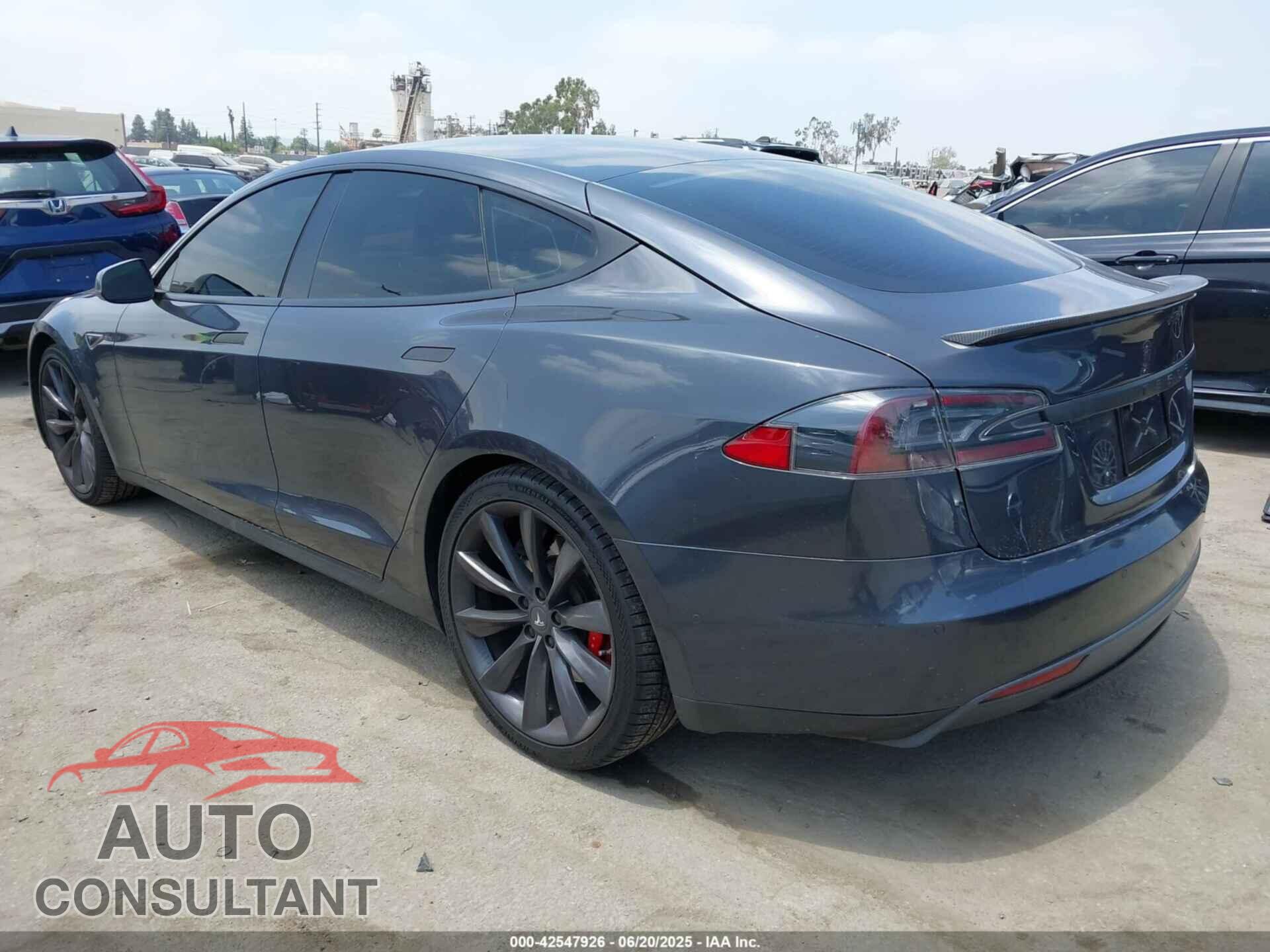 TESLA MODEL S 2014 - 5YJSA1H2XEFP66036