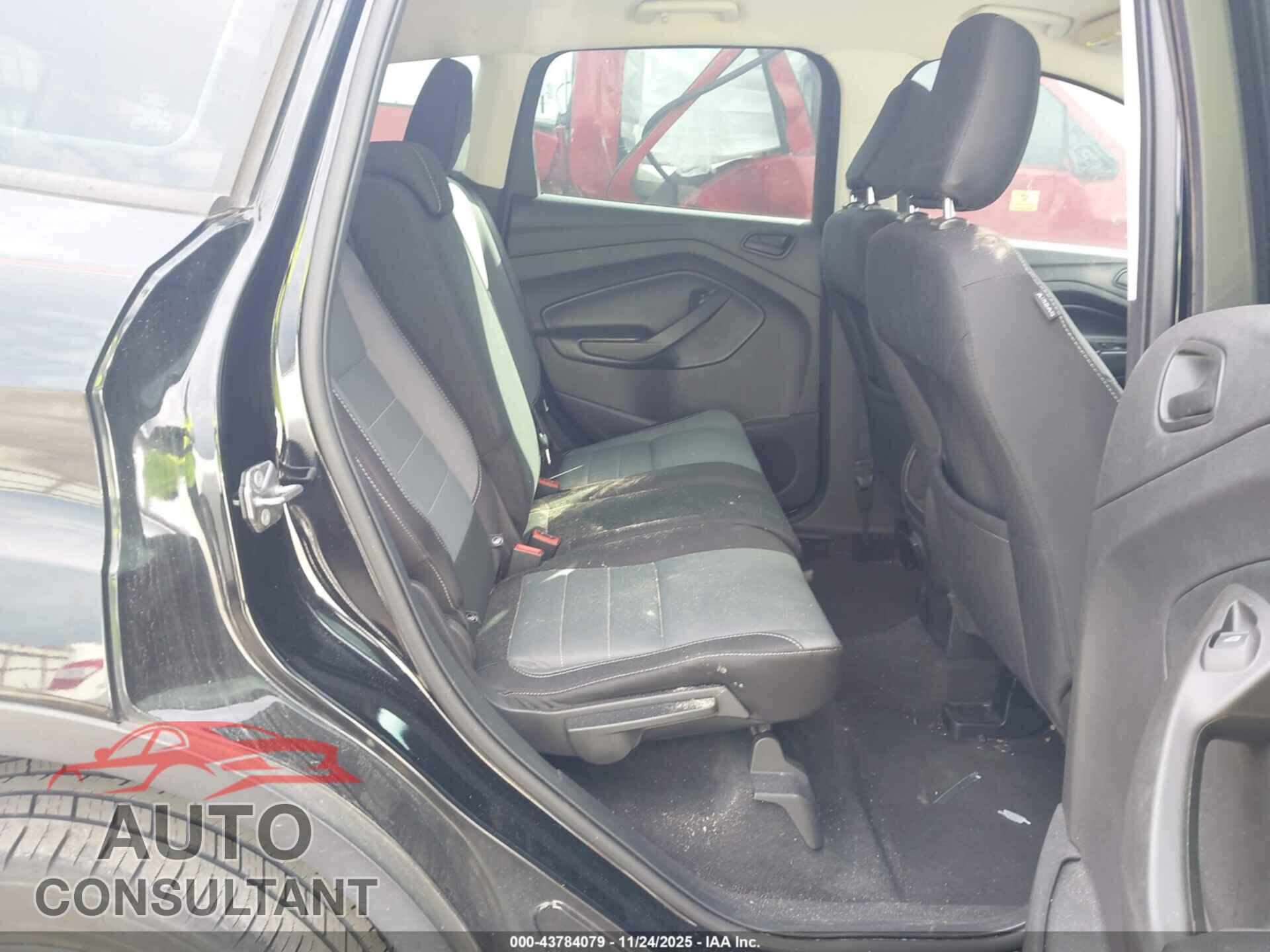 FORD ESCAPE 2018 - 1FMCU0F79JUD43711