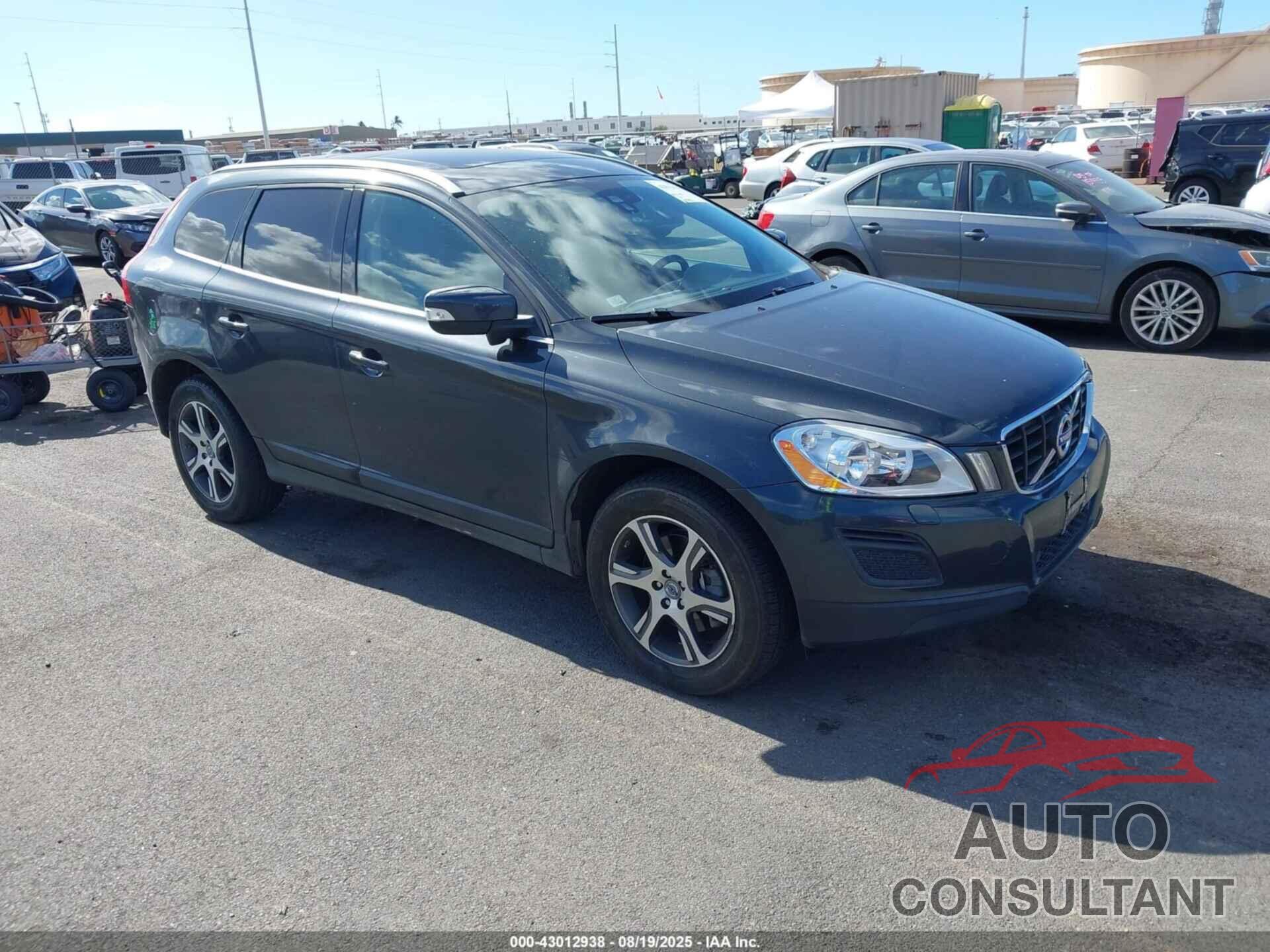 VOLVO XC60 2011 - YV4902DZ3B2182180