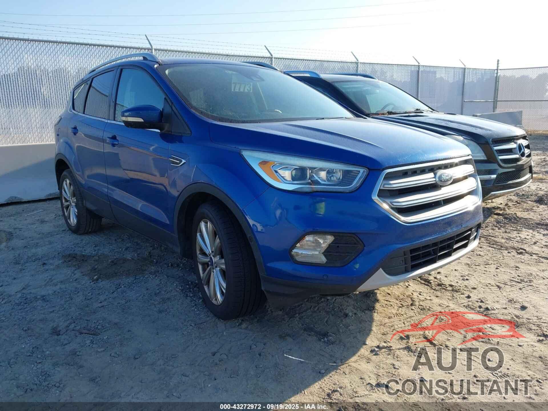 FORD ESCAPE 2017 - 1FMCU0JD2HUA91999