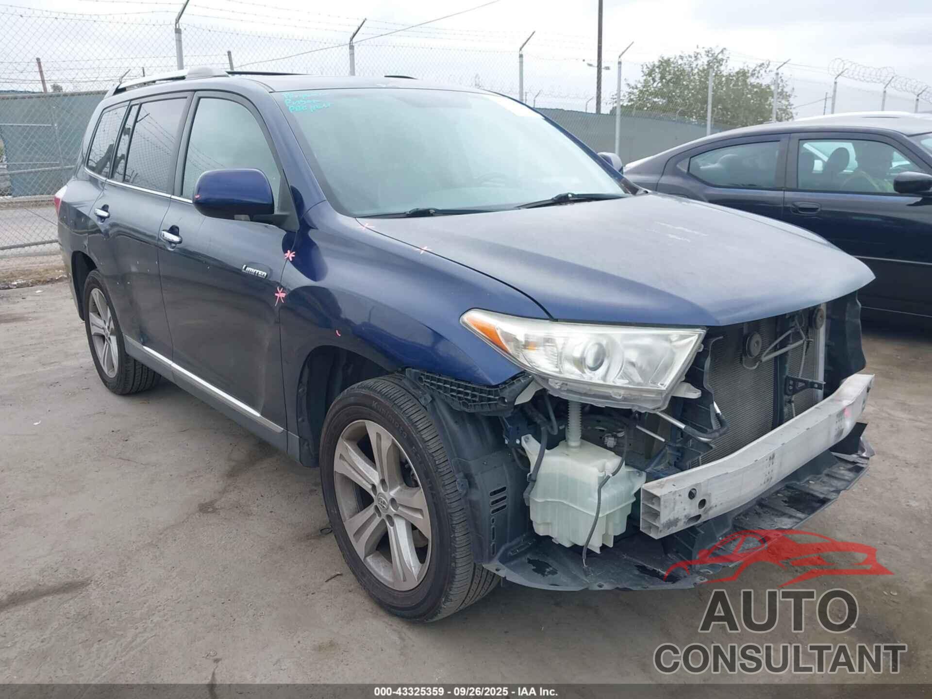 TOYOTA HIGHLANDER 2013 - 5TDYK3EH2DS137800