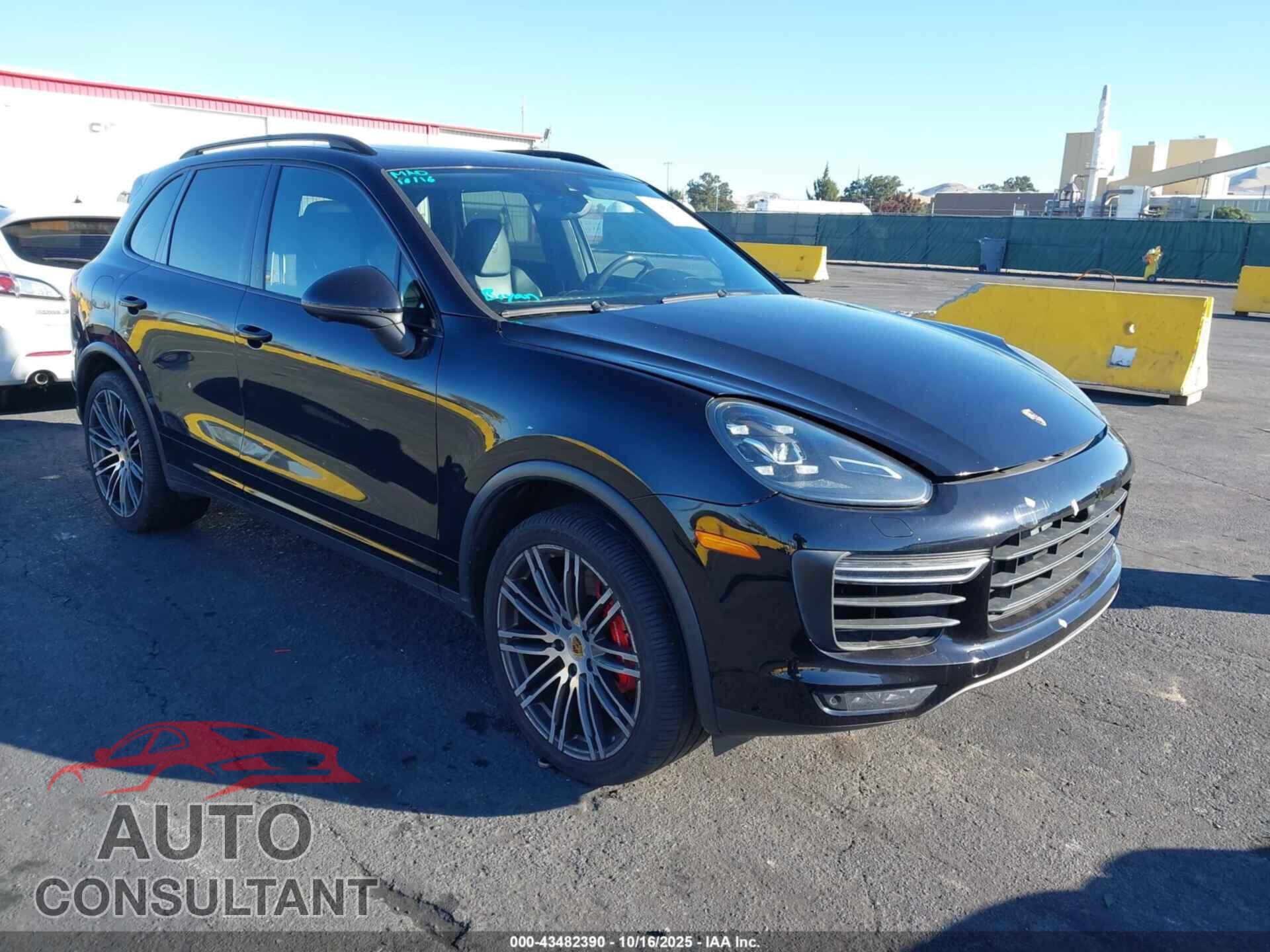 PORSCHE CAYENNE 2016 - WP1AC2A29GLA89324