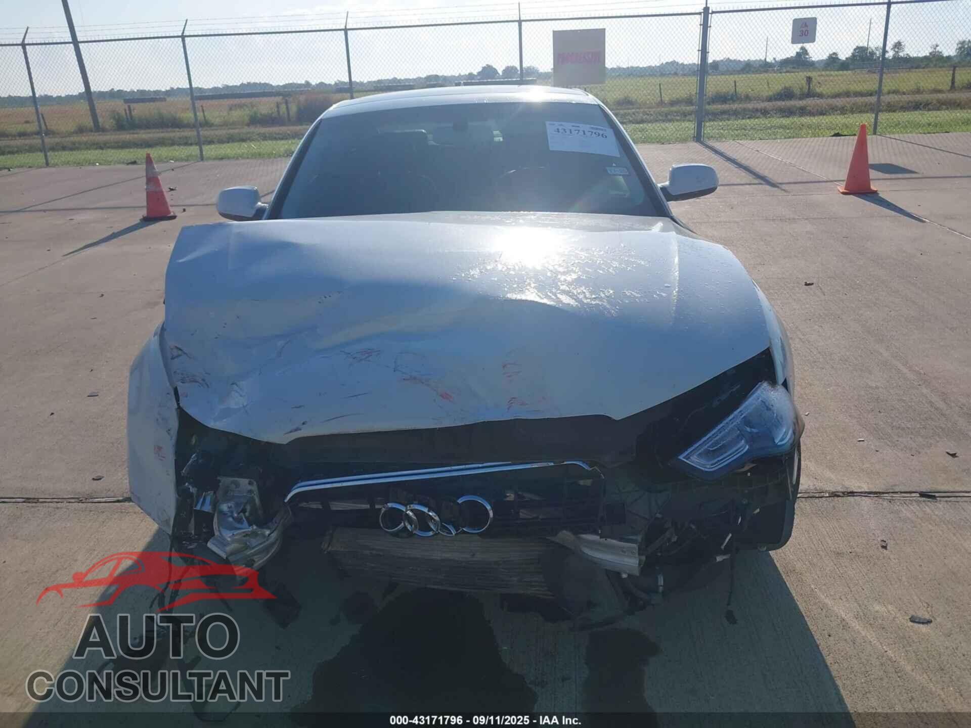 AUDI A5 2013 - WAULFAFR3DA039931