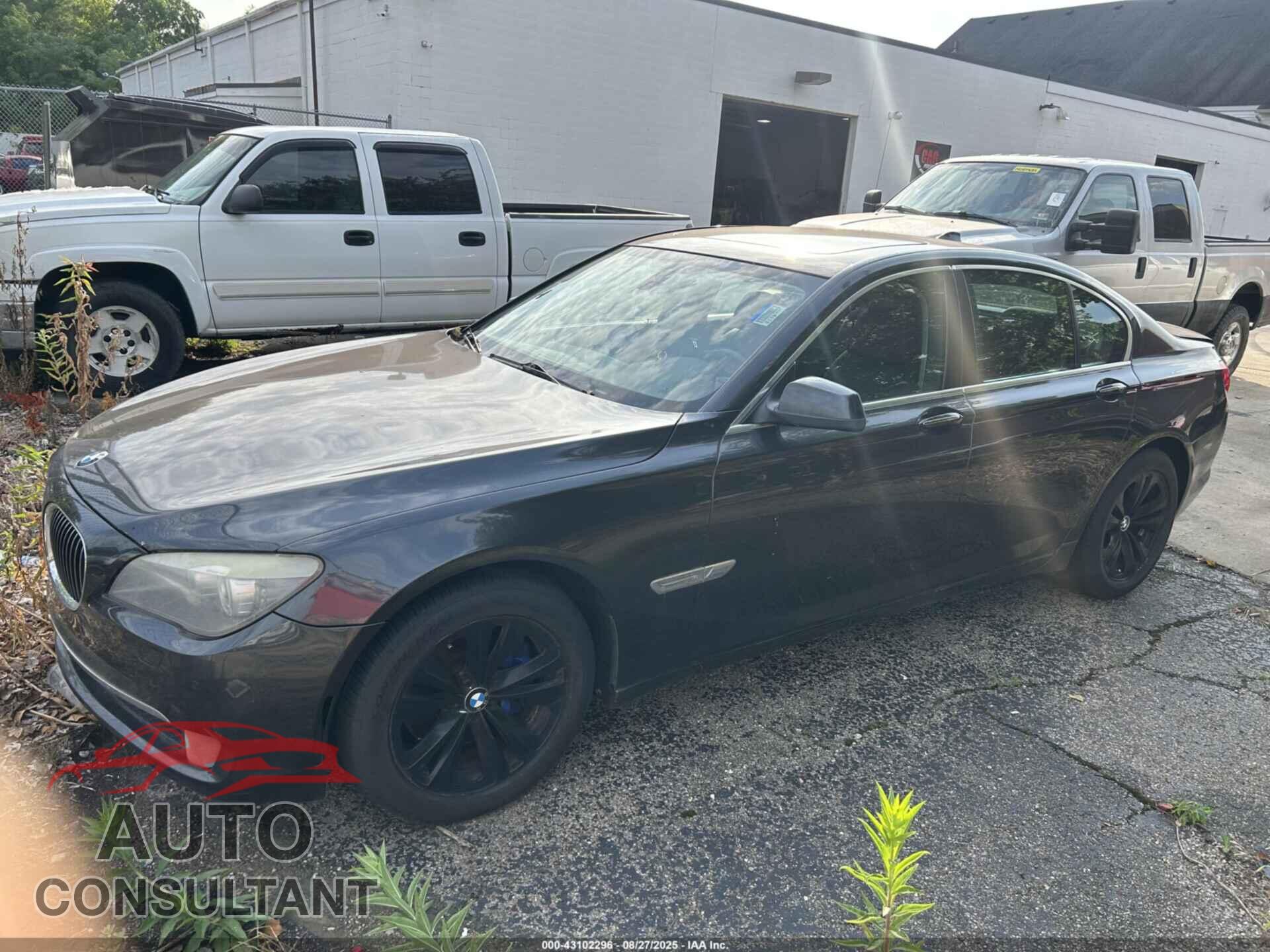 BMW 740I 2011 - WBAKA4C59BC392172