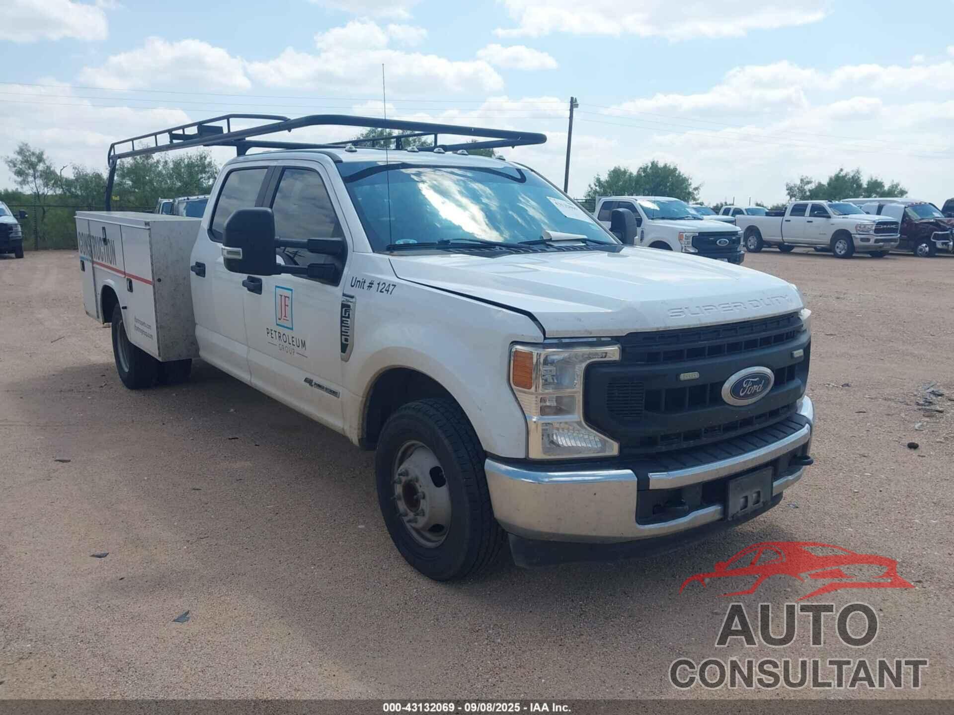 FORD F-350 CHASSIS 2020 - 1FD8W3GTXLED54372