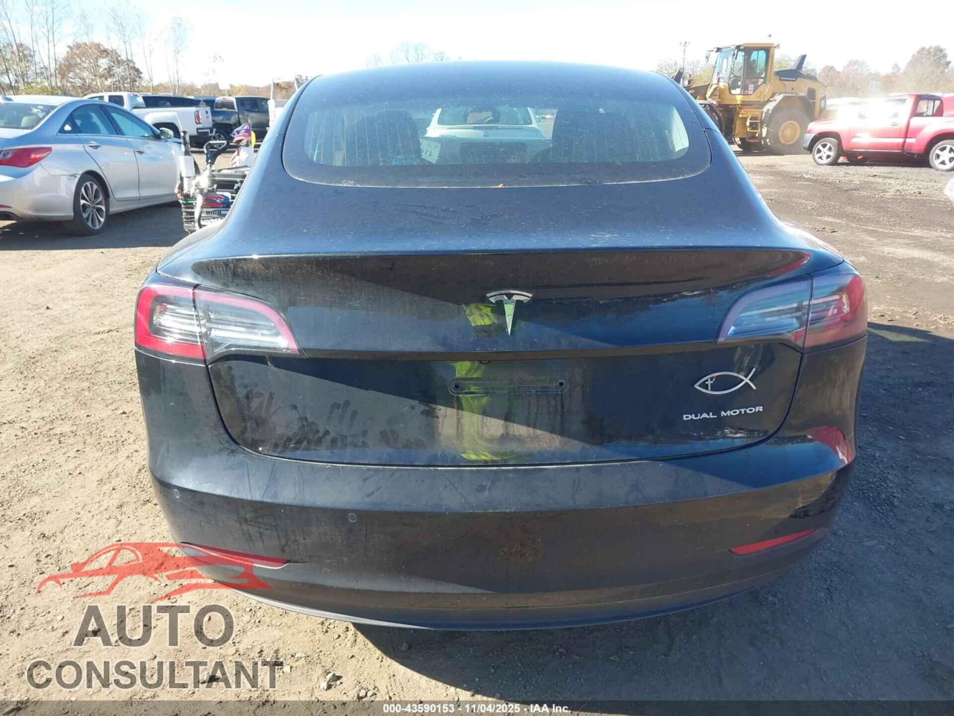 TESLA MODEL 3 2019 - 5YJ3E1EB2KF451451