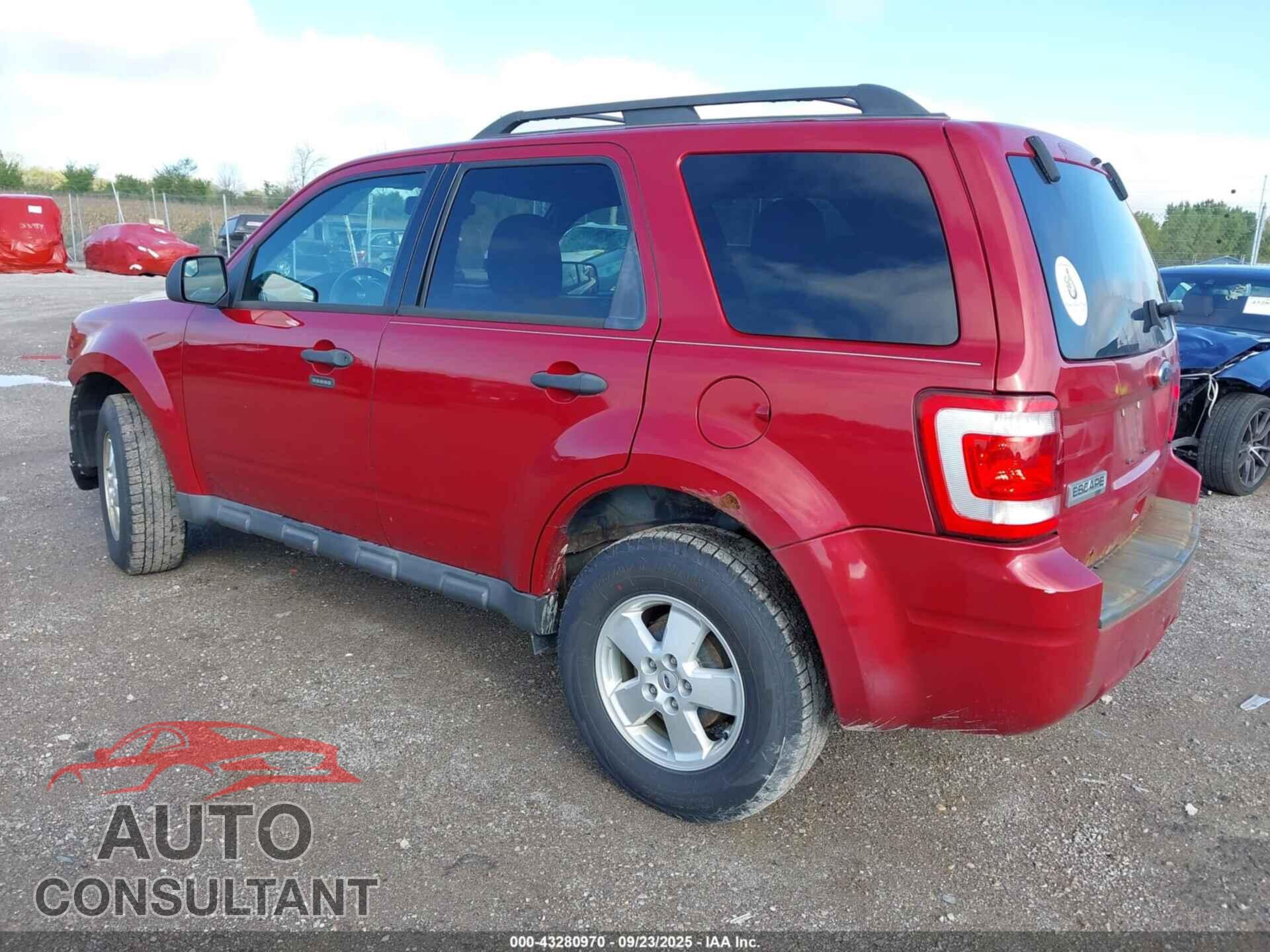 FORD ESCAPE 2011 - 1FMCU0D75BKA48072