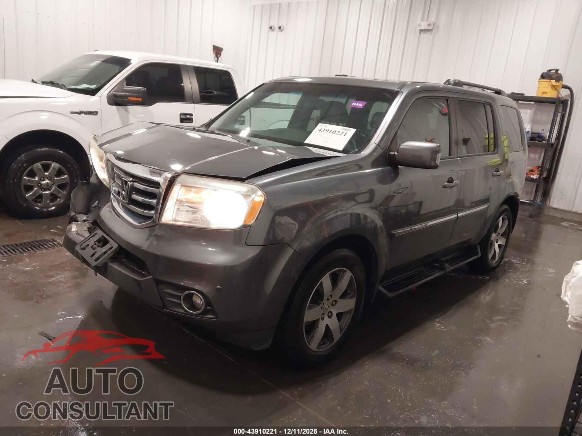 HONDA PILOT 2013 - 5FNYF4H98DB032889