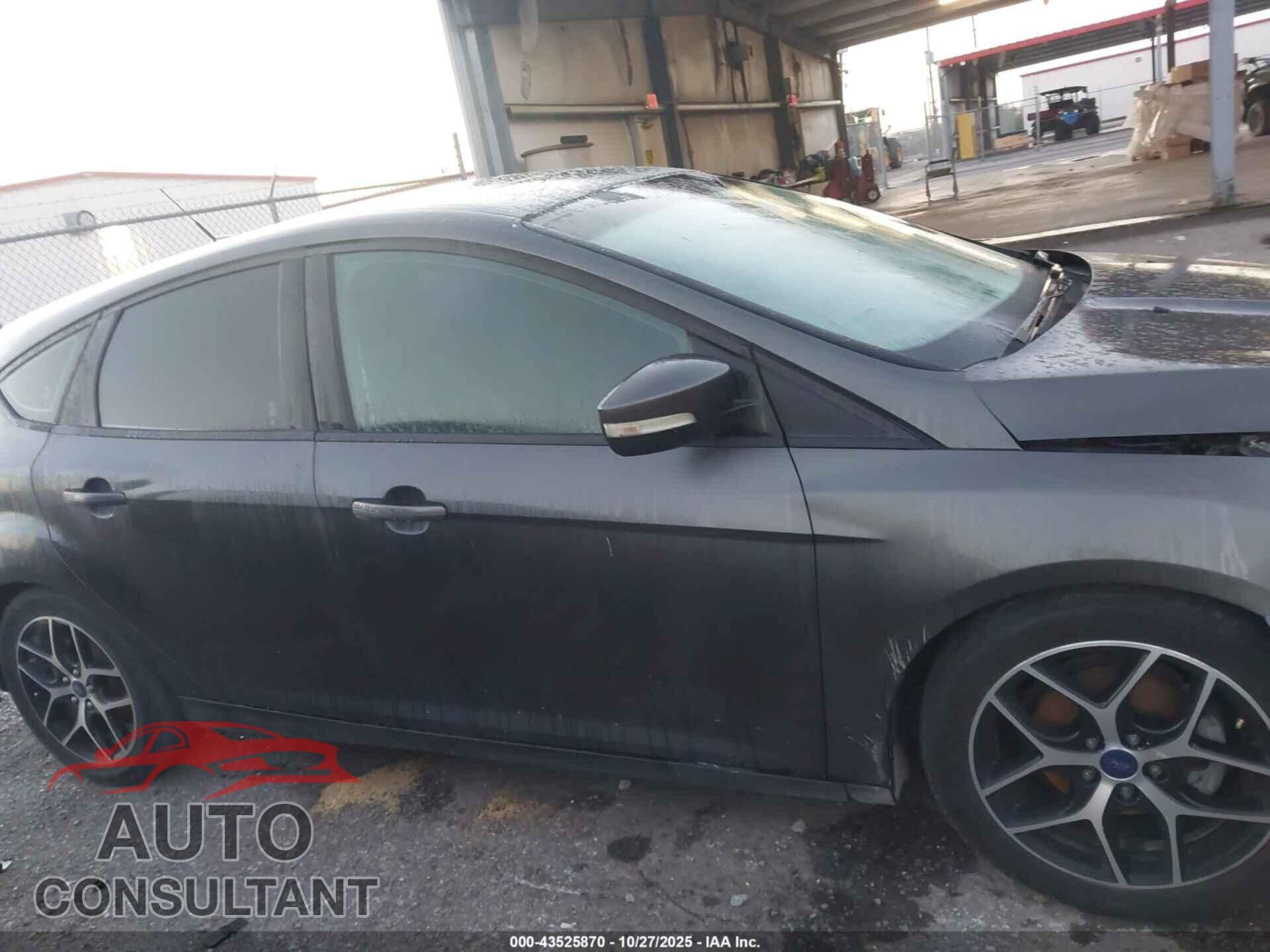 FORD FOCUS 2017 - 1FADP3M25HL263580