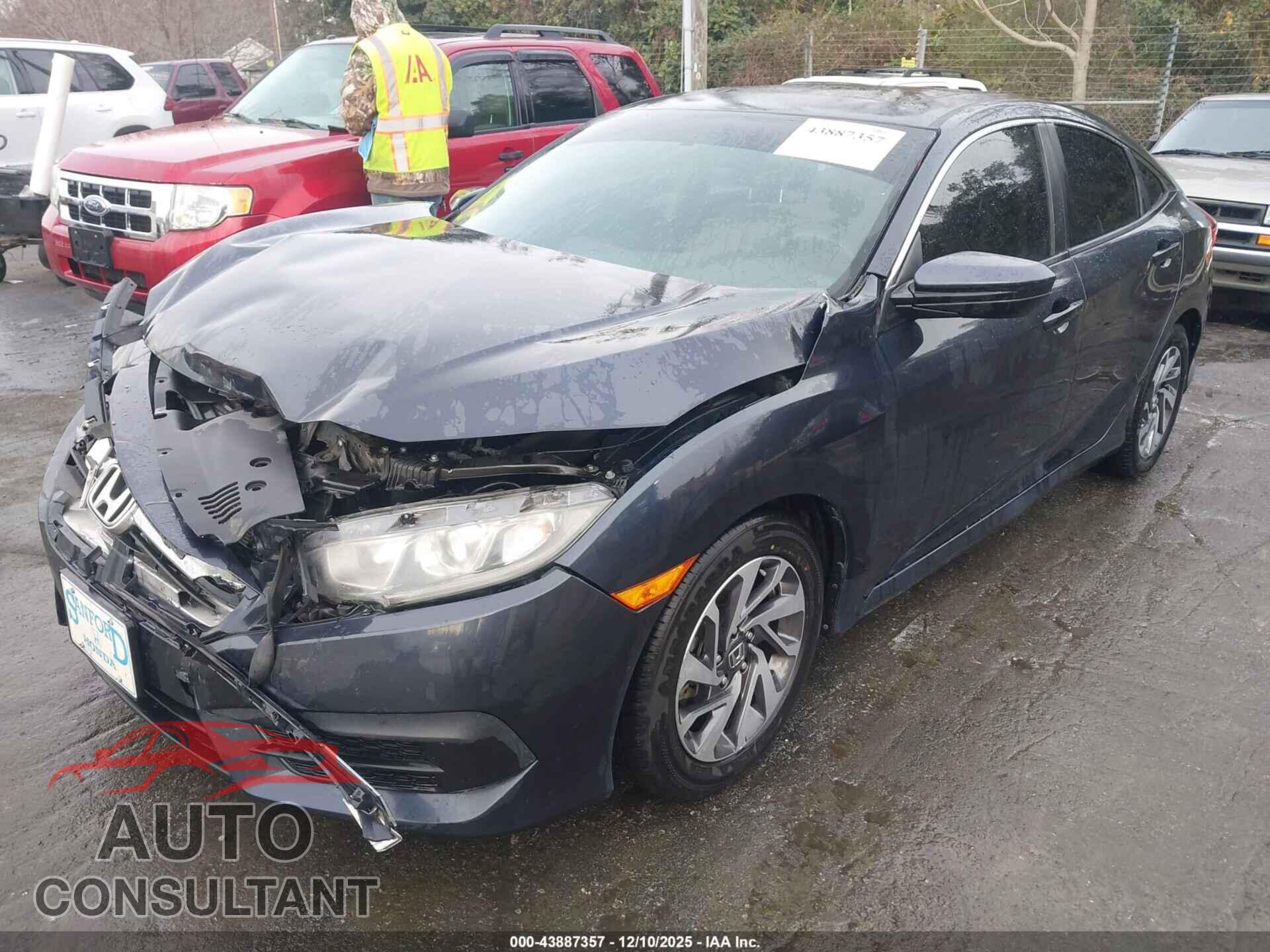 HONDA CIVIC 2018 - 2HGFC2F79JH522402