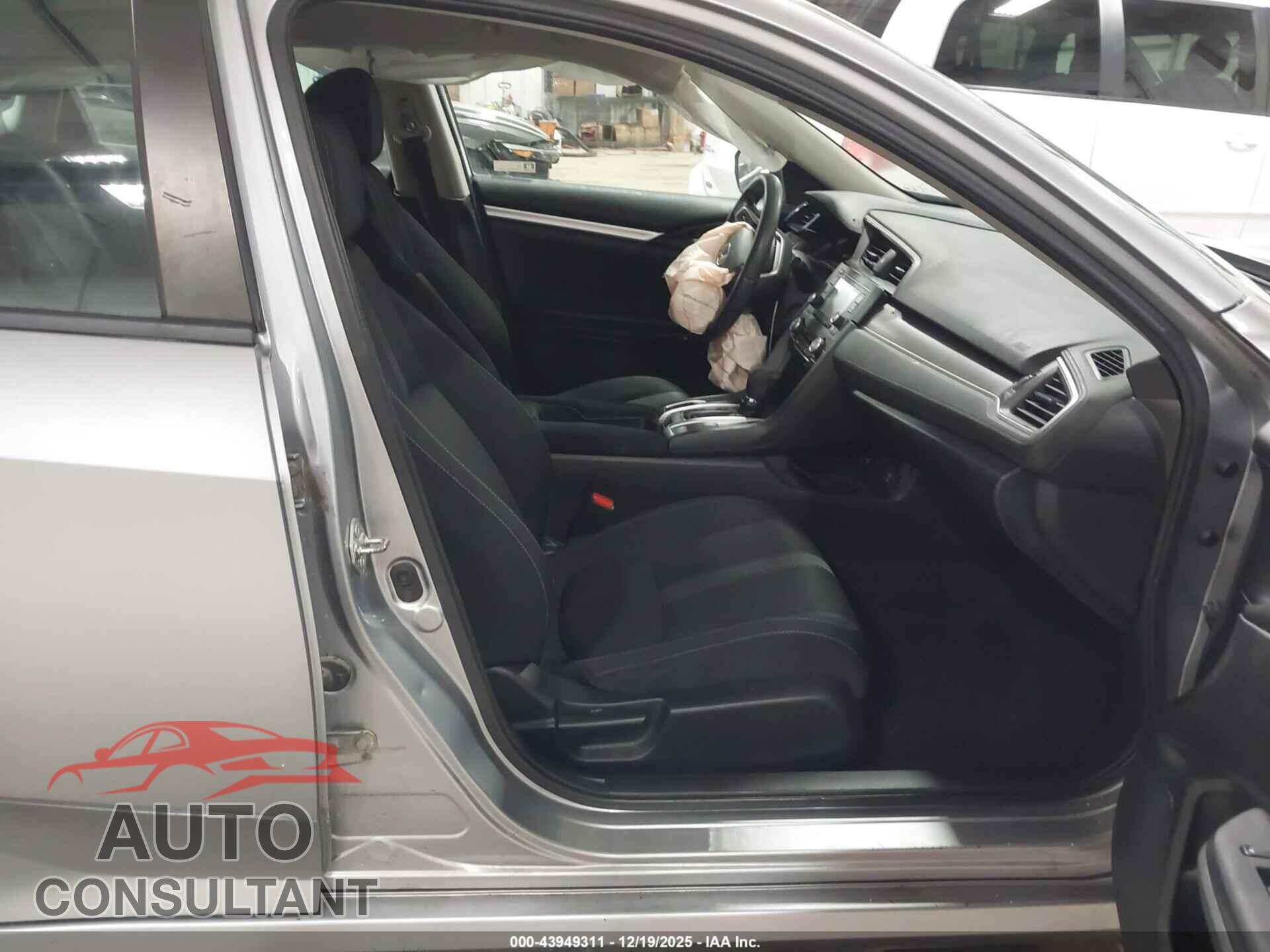 HONDA CIVIC 2018 - 19XFC2F54JE028151