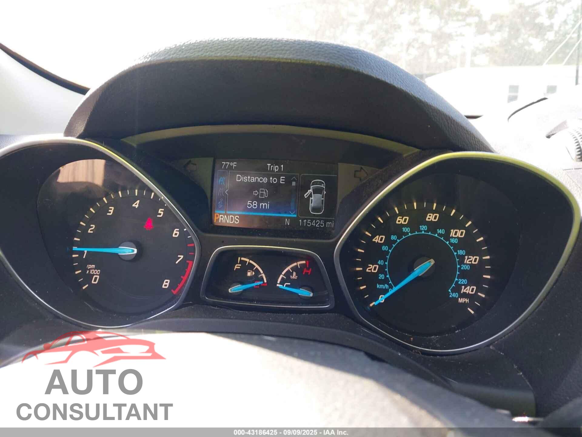 FORD ESCAPE 2016 - 1FMCU9J90GUA65237
