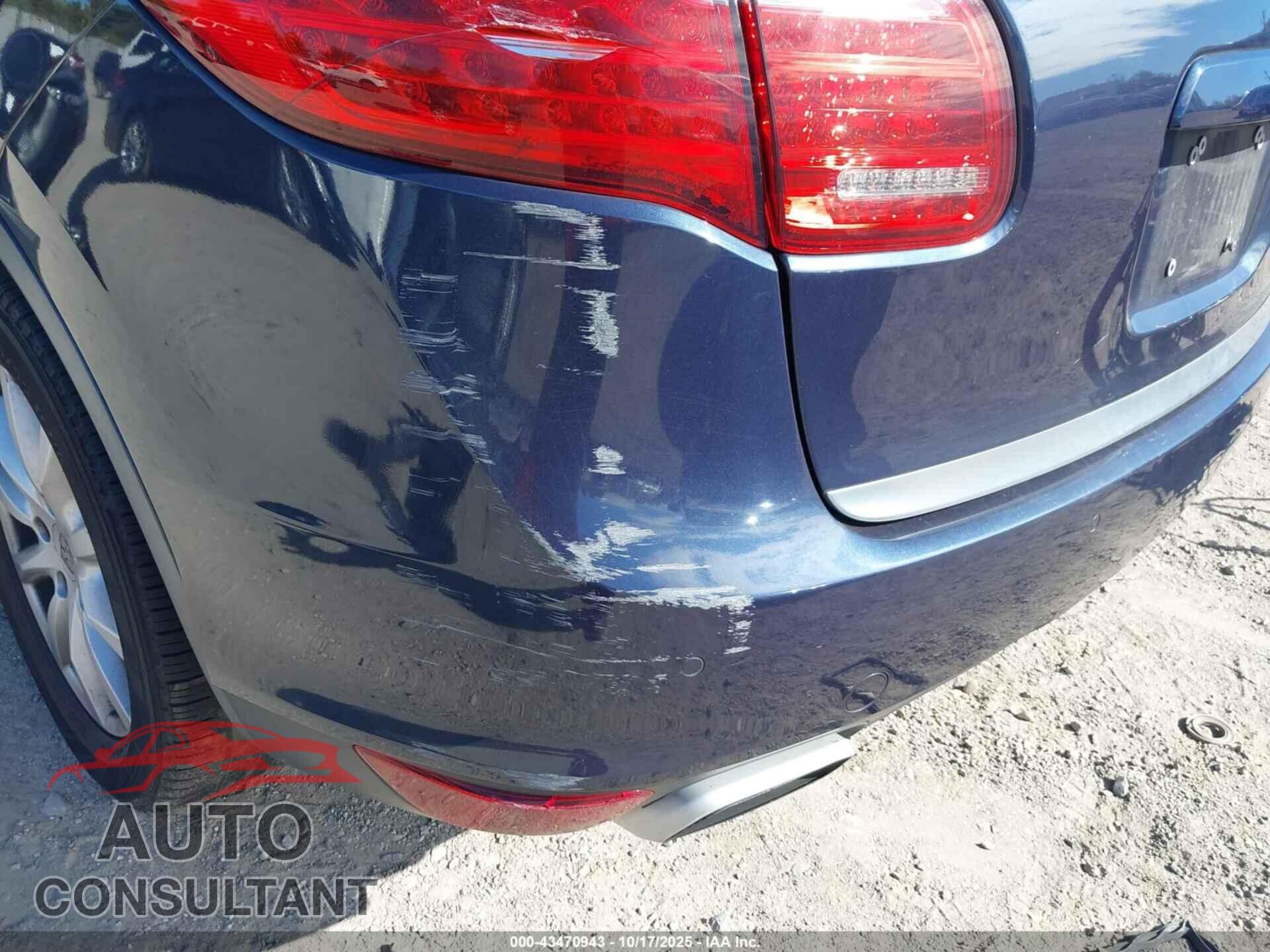 PORSCHE CAYENNE 2012 - WP1AA2A2XCLA00862