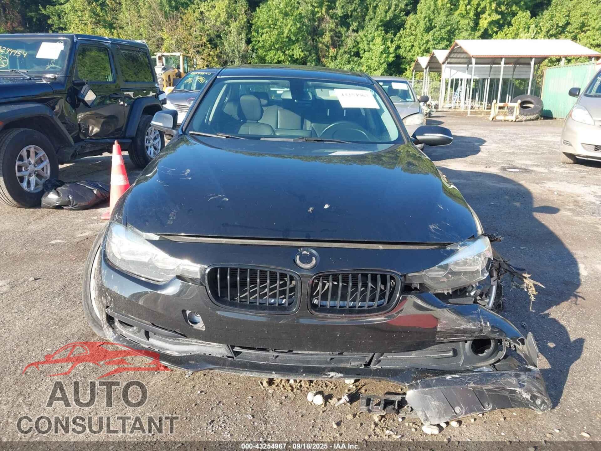 BMW 320I 2016 - WBA8E5G56GNU19158
