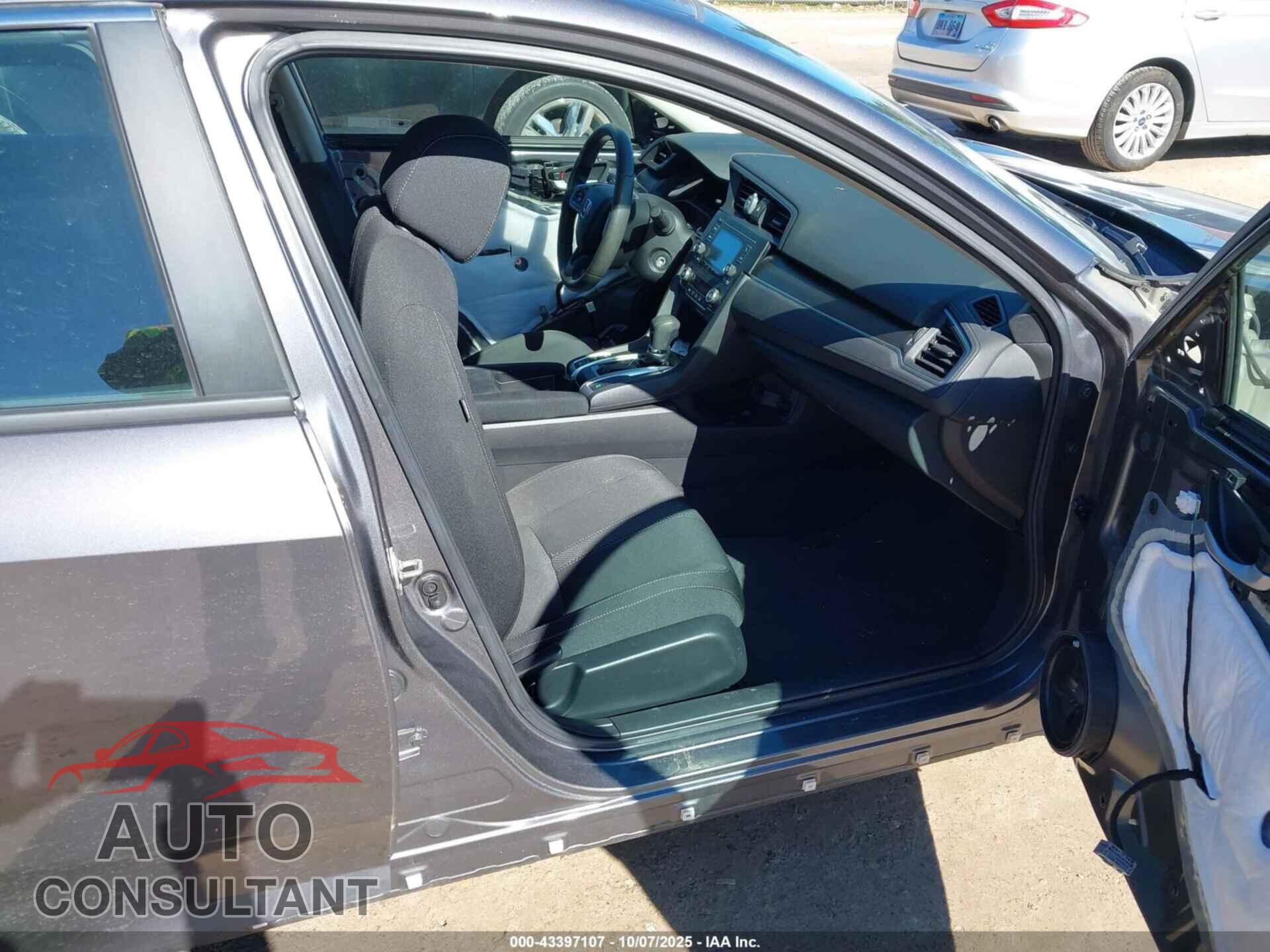 HONDA CIVIC 2019 - 2HGFC2F61KH561476