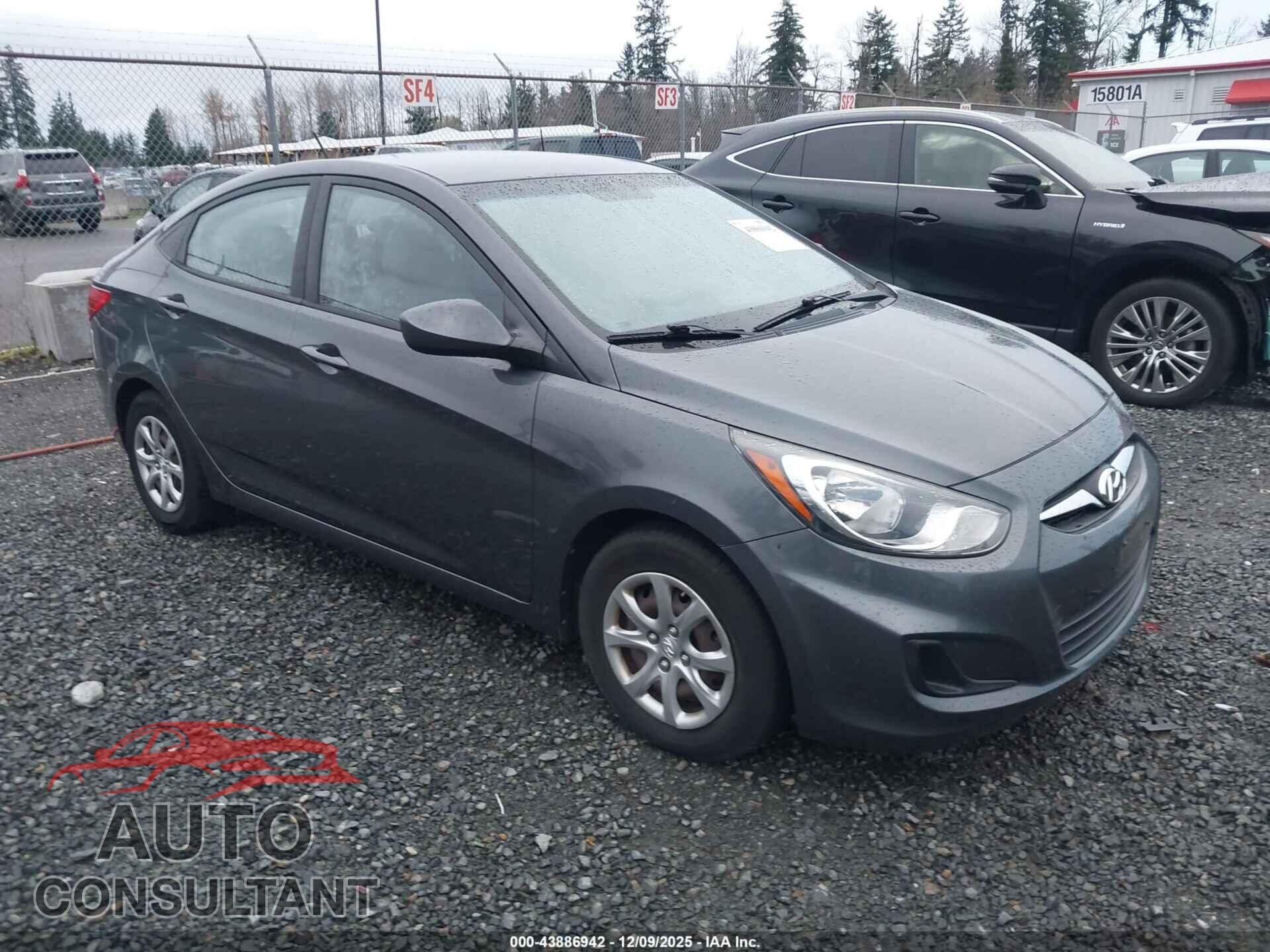 HYUNDAI ACCENT 2013 - KMHCT4AE8DU324393