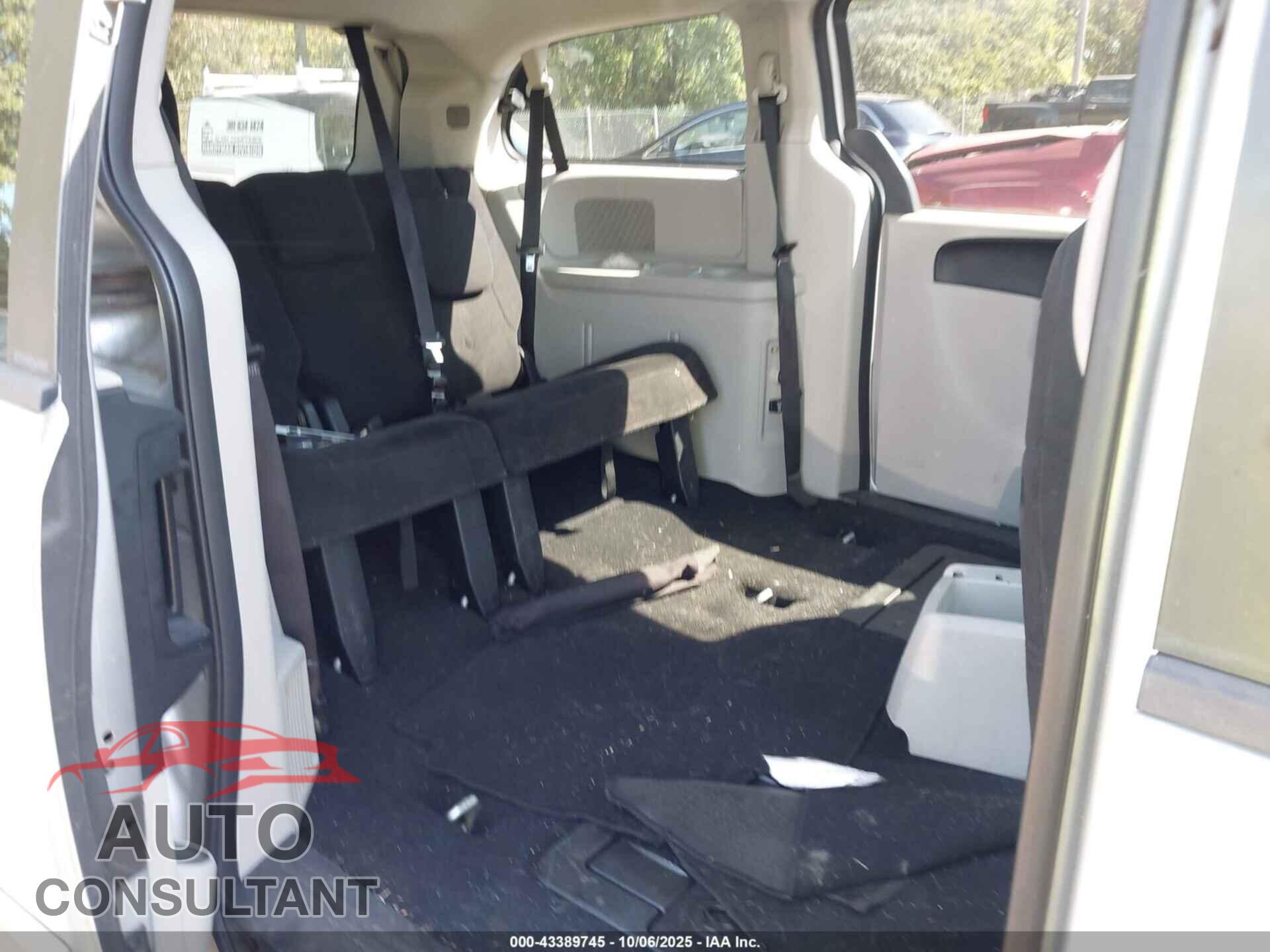 DODGE GRAND CARAVAN 2011 - 2D4RN3DG7BR728914