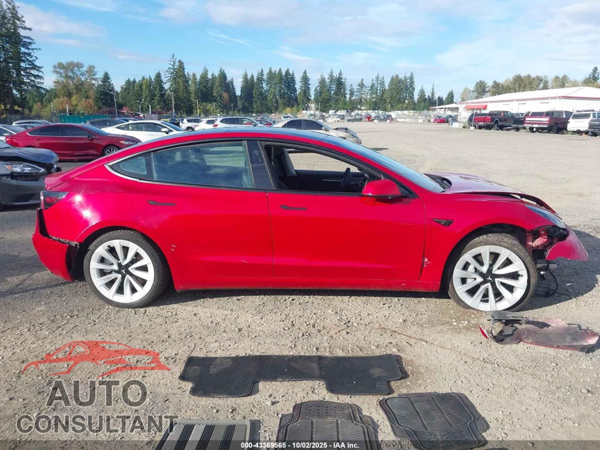 TESLA MODEL 3 2022 - 5YJ3E1EB9NF128082