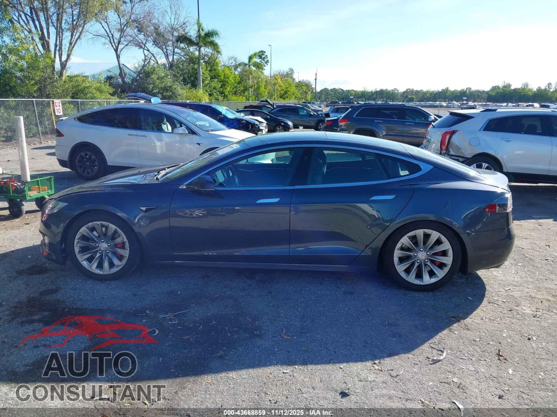 TESLA MODEL S 2016 - 5YJSA1E44GF164077