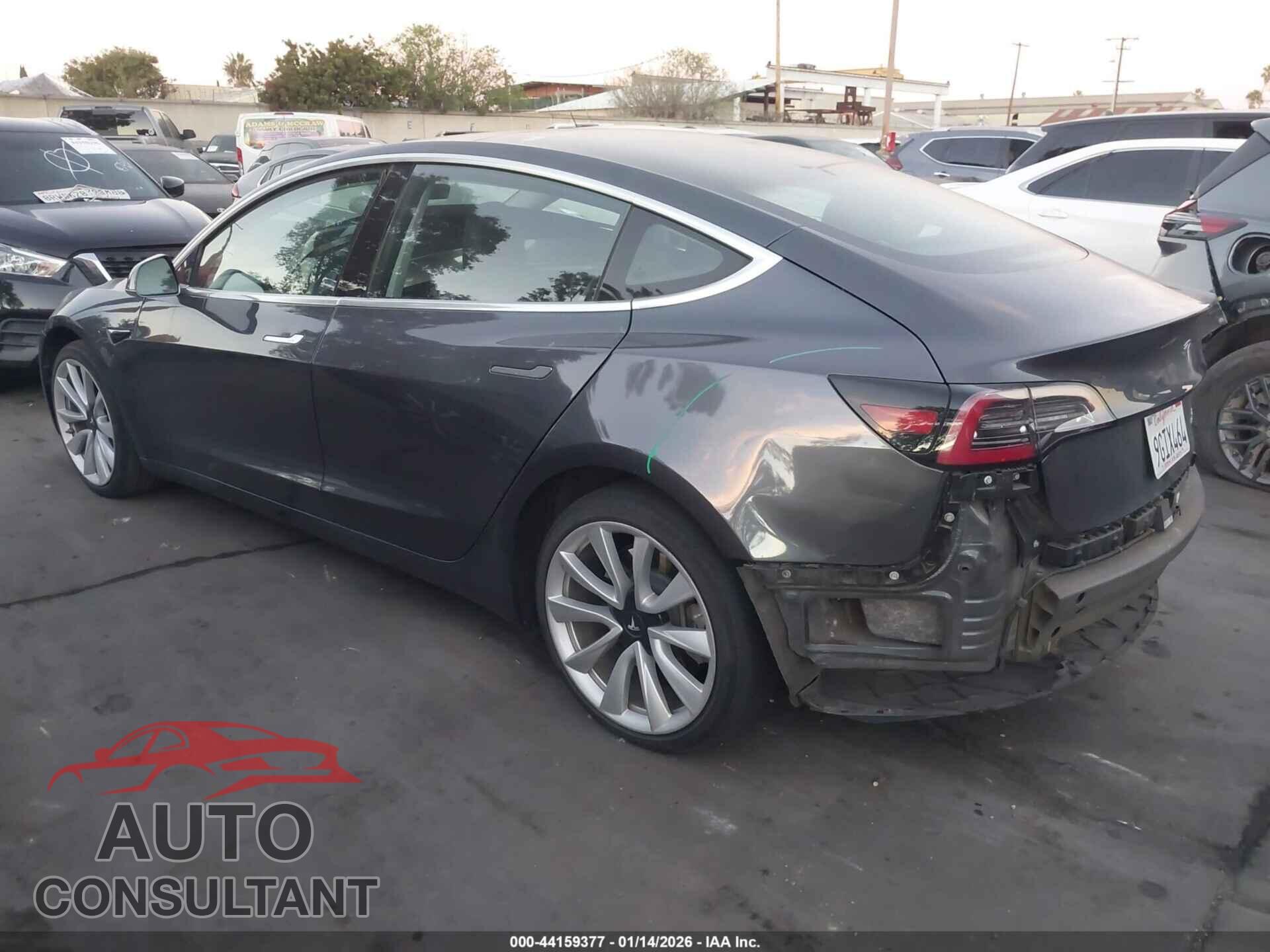 TESLA MODEL 3 2018 - 5YJ3E1EB6JF068773