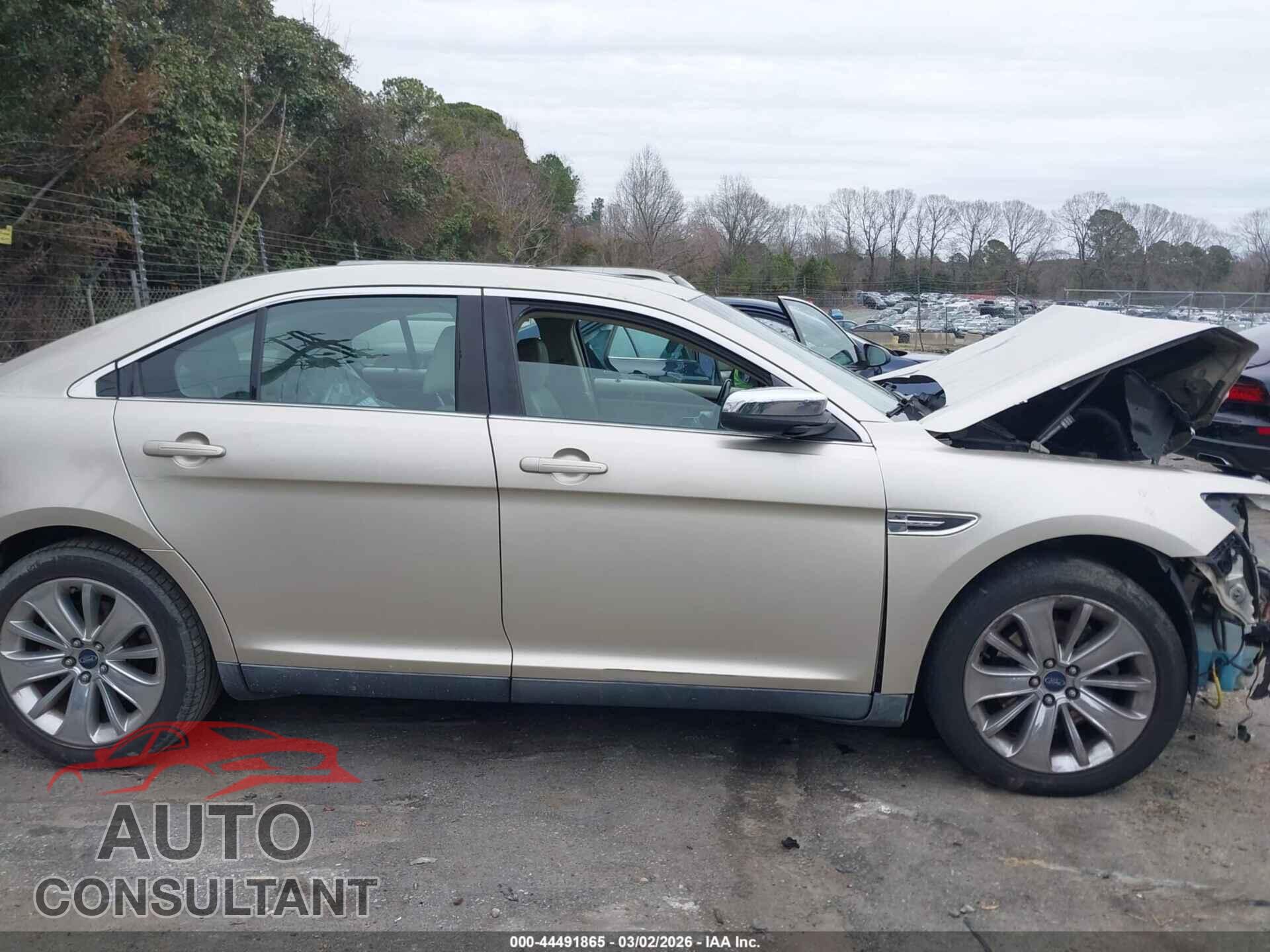 FORD TAURUS 2011 - 1FAHP2FW5BG164849