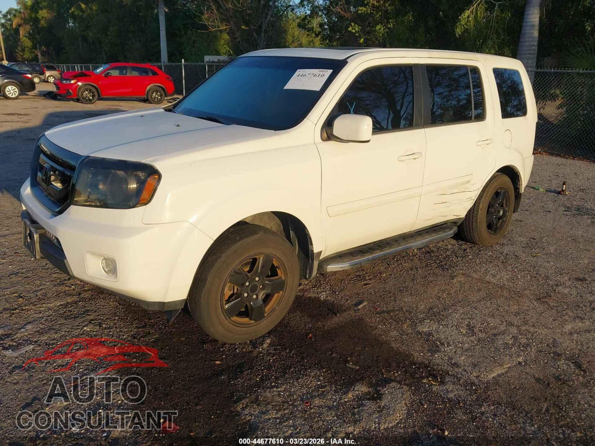 HONDA PILOT 2011 - 5FNYF3H58BB011948