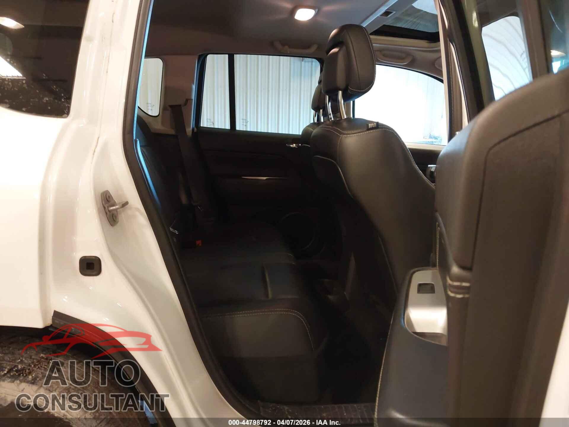 JEEP COMPASS 2017 - 1C4NJCEB0HD189638
