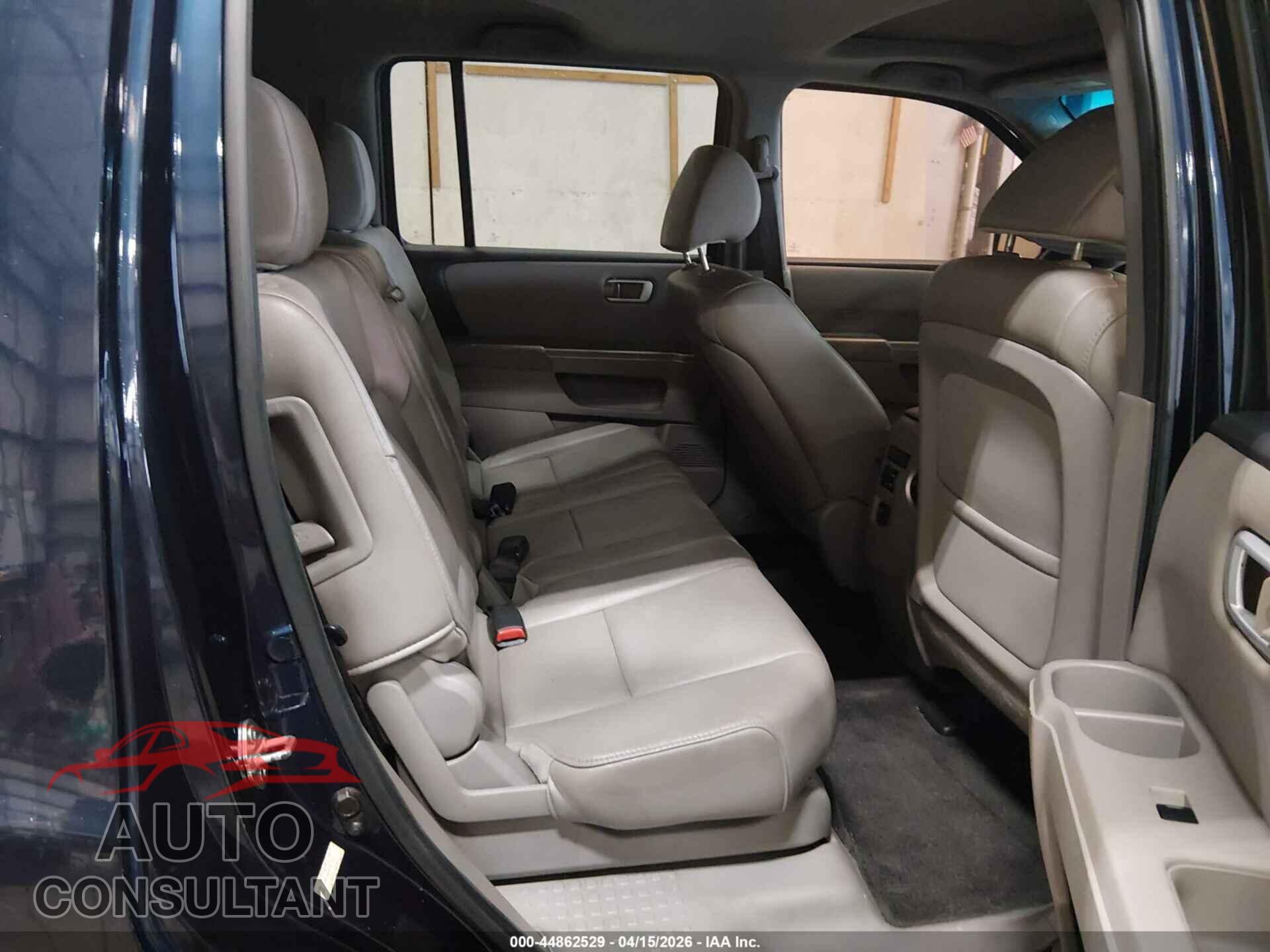 HONDA PILOT 2012 - 5FNYF4HS4CB079011