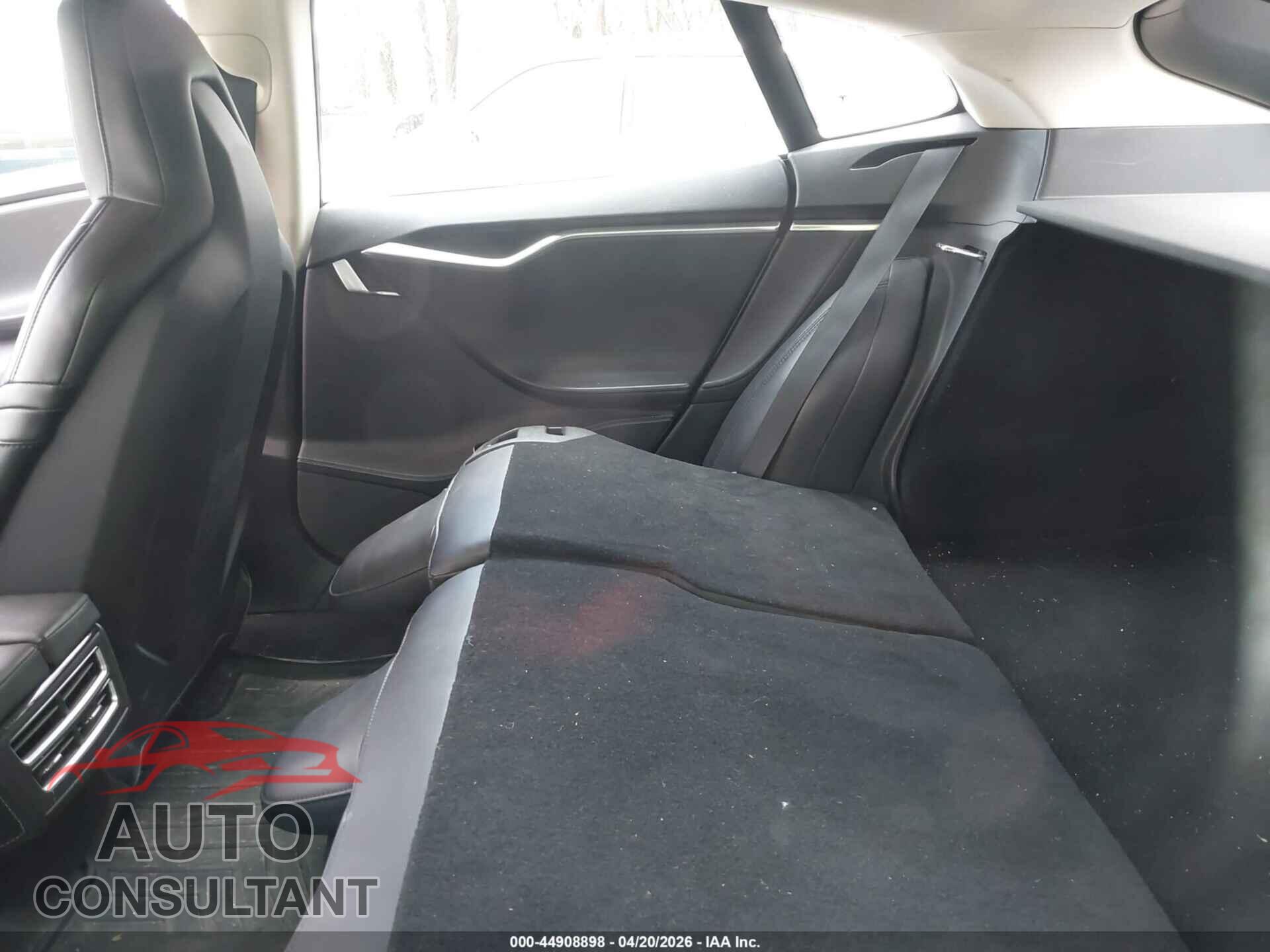 TESLA MODEL S 2015 - 5YJSA1S22FF082740