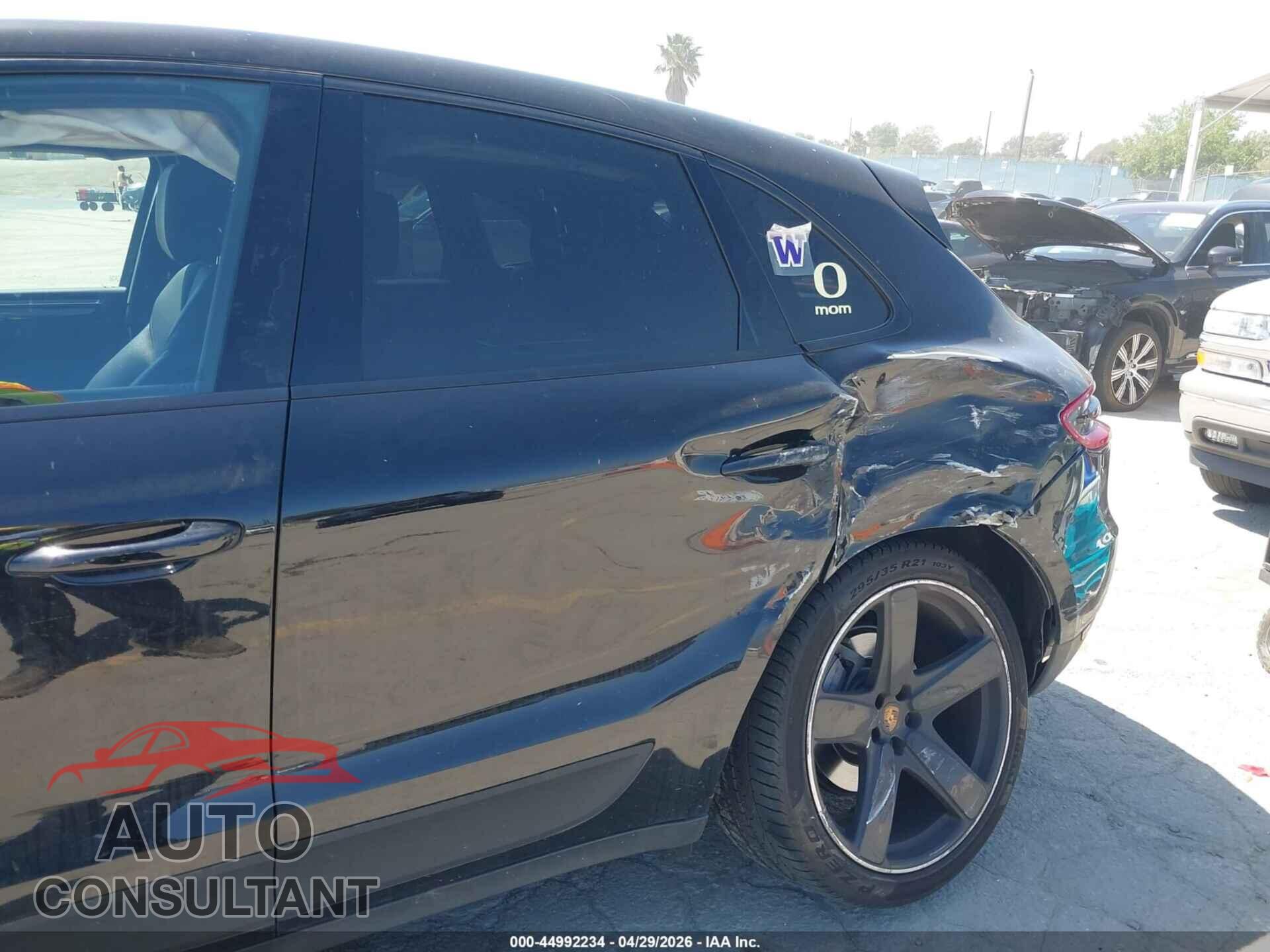 PORSCHE MACAN 2015 - WP1AB2A54FLB68881