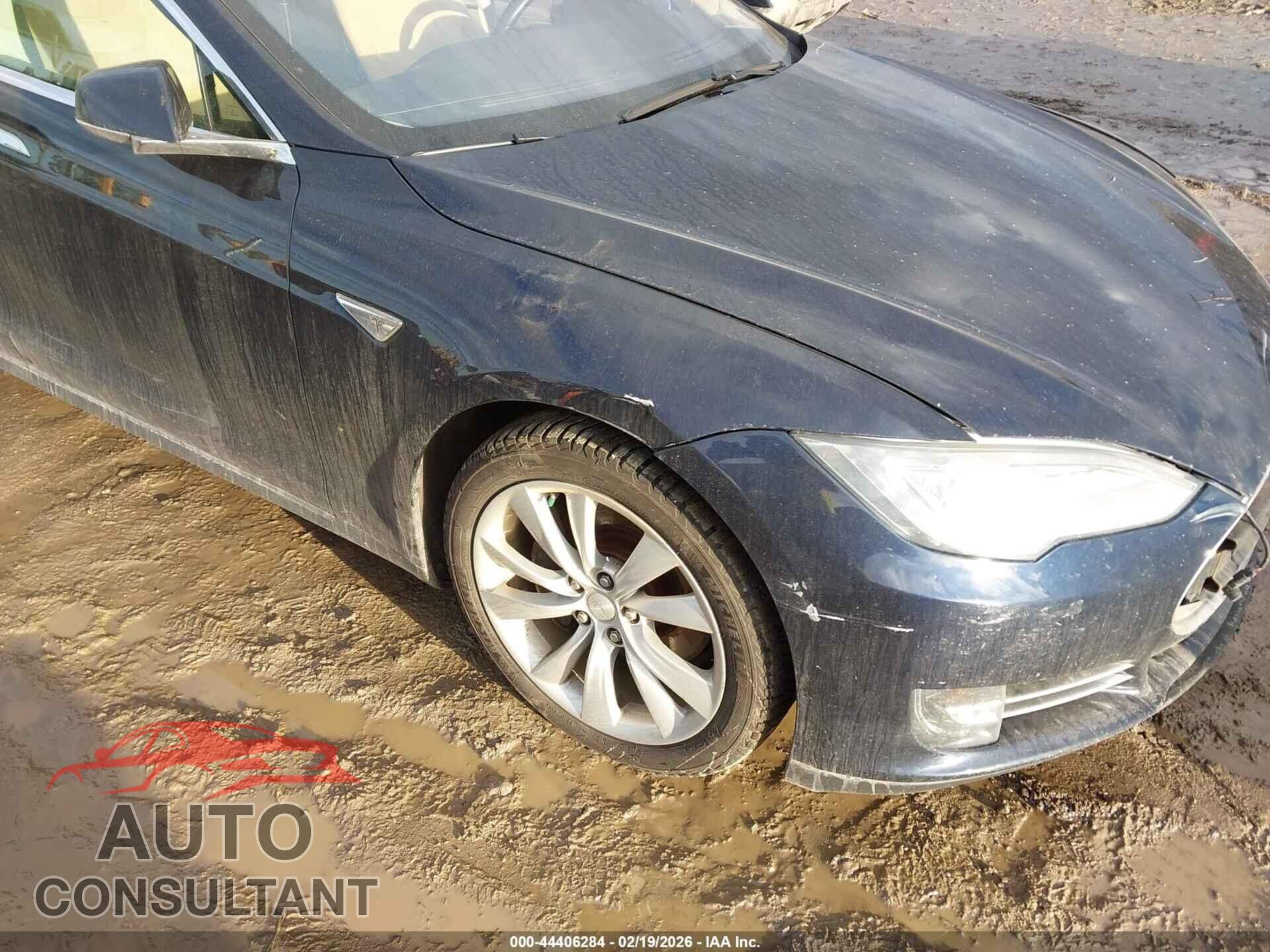 TESLA MODEL S 2013 - 5YJSA1DN3DFP26606