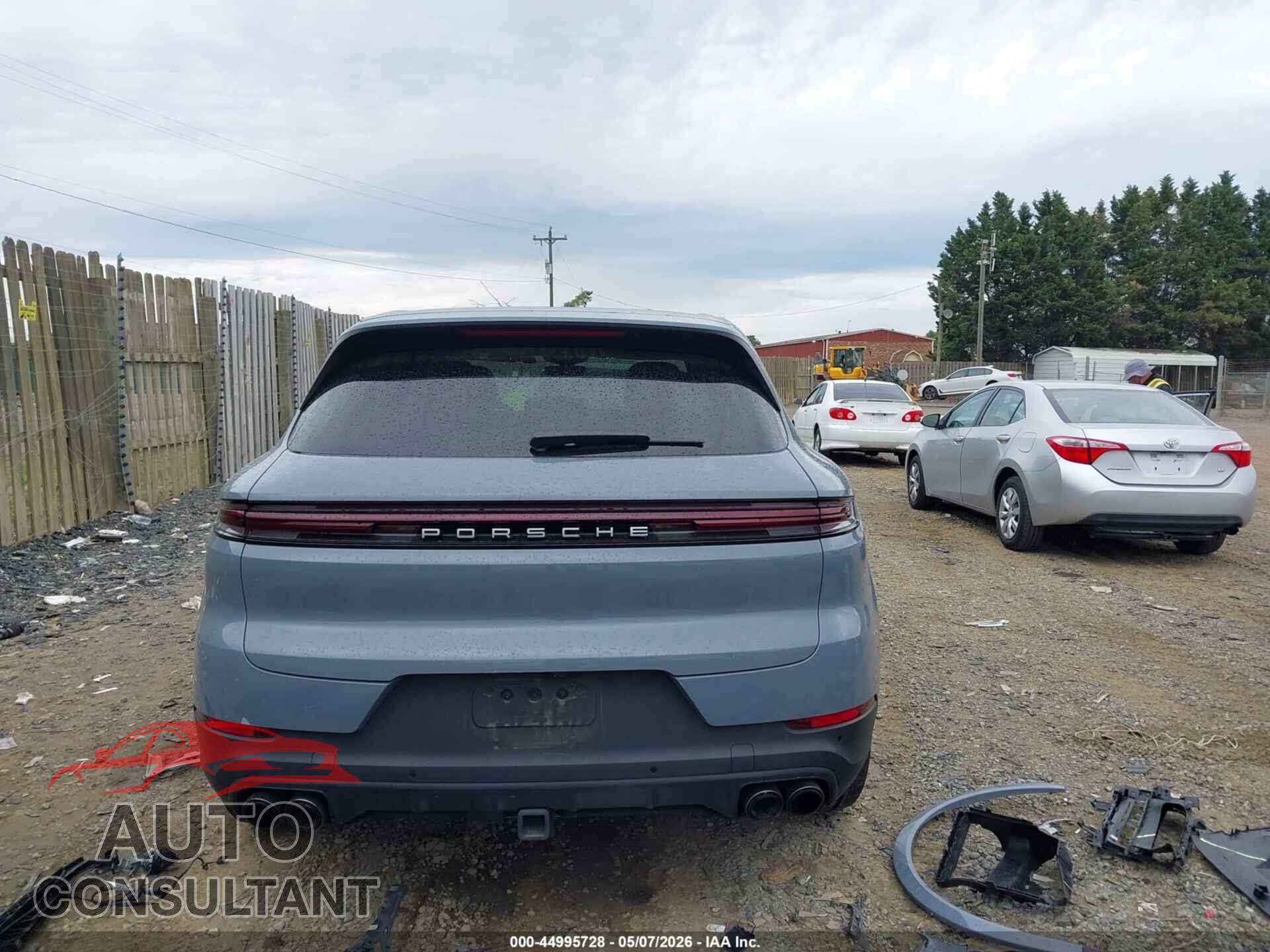 PORSCHE CAYENNE 2024 - WP1AA2AY9RDA11584