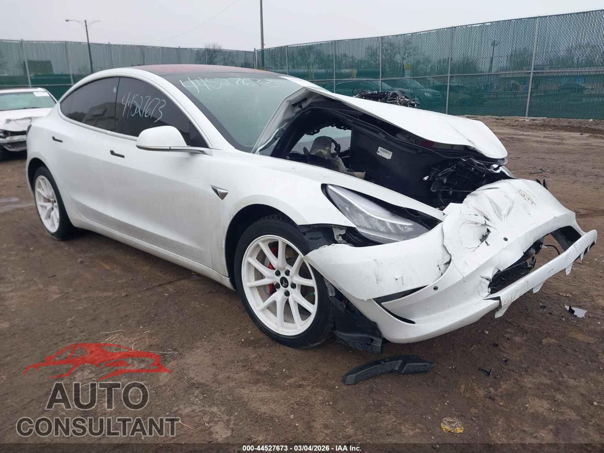 TESLA MODEL 3 2020 - 5YJ3E1EB5LF665657