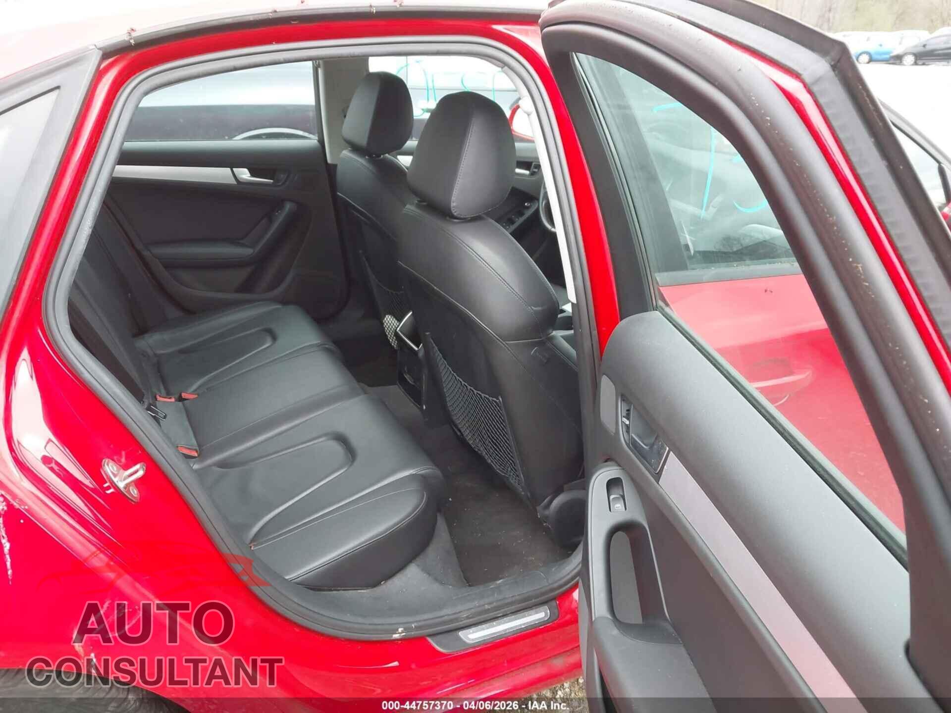 AUDI A4 2010 - WAUDFAFL4AN018316