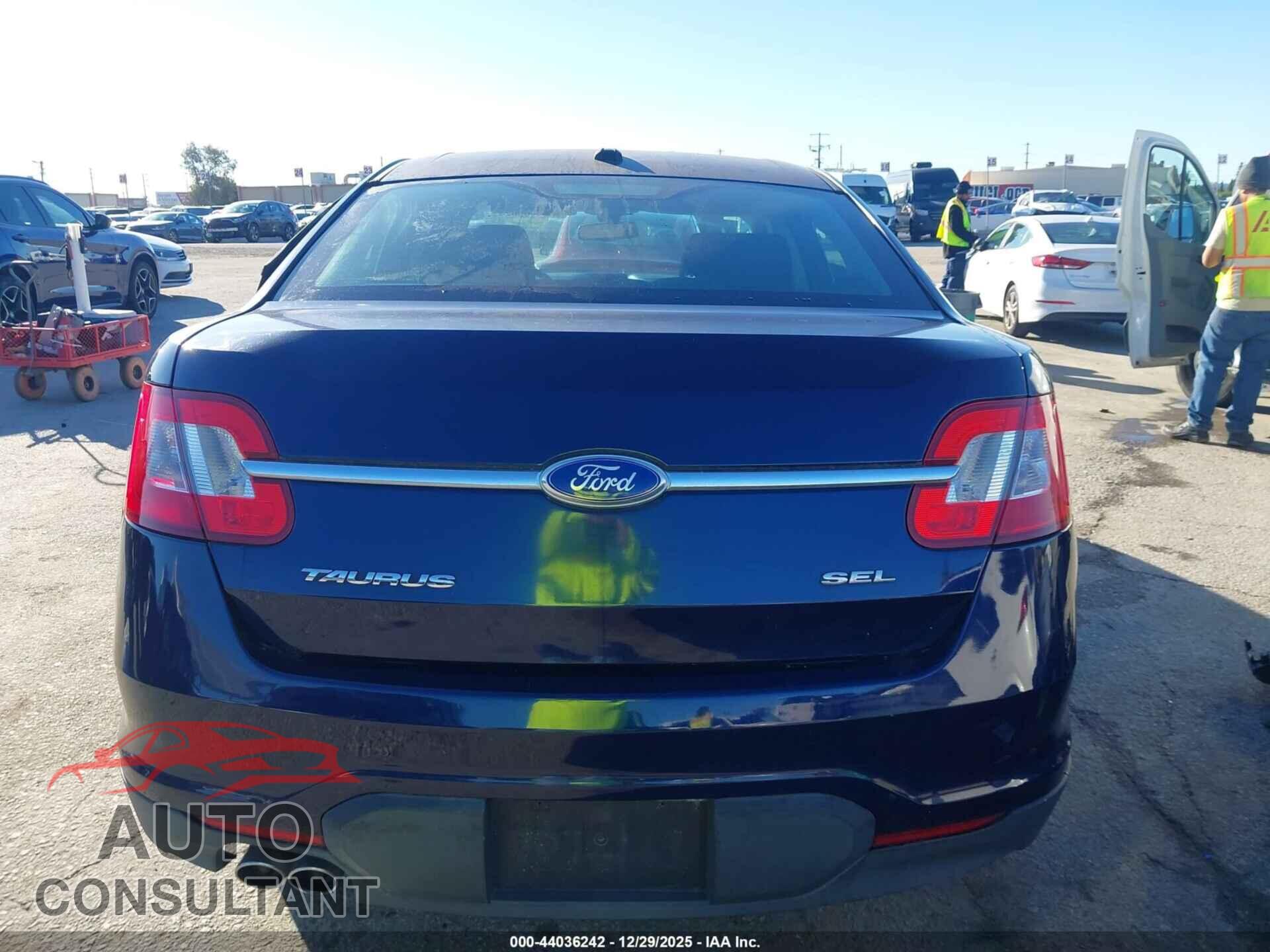 FORD TAURUS 2011 - 1FAHP2EW8BG165981