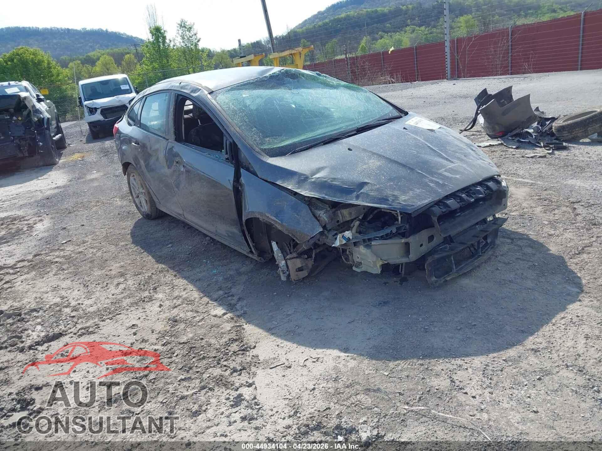 FORD FOCUS 2015 - 1FADP3F24FL373630