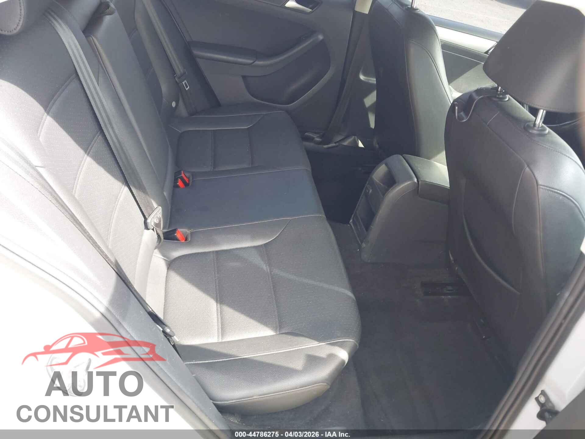 VOLKSWAGEN JETTA 2017 - 3VWDB7AJ9HM388430