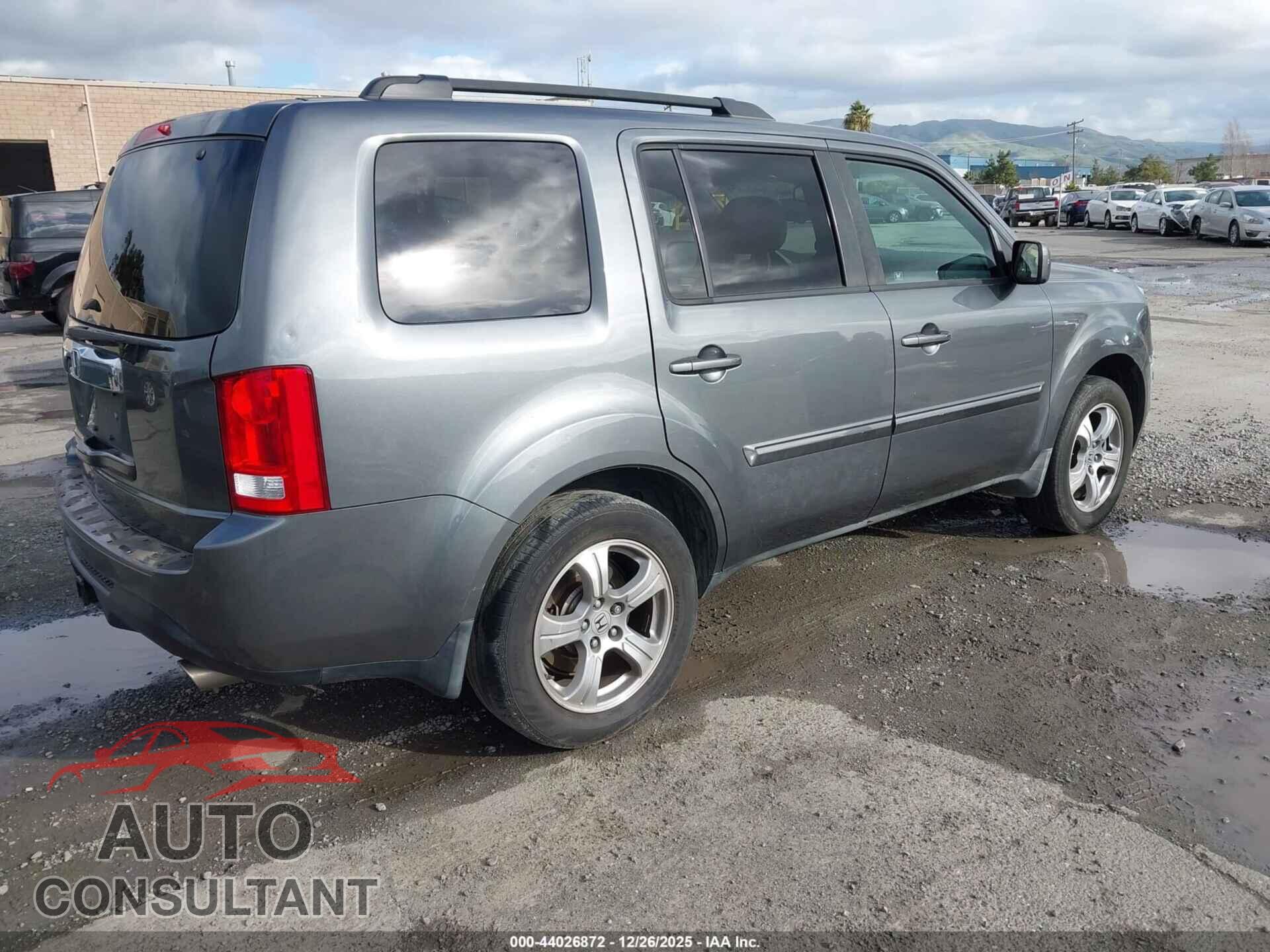 HONDA PILOT 2012 - 5FNYF3H53CB019229